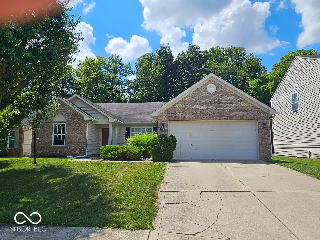 12220 Sweet Creek Trail, Fishers