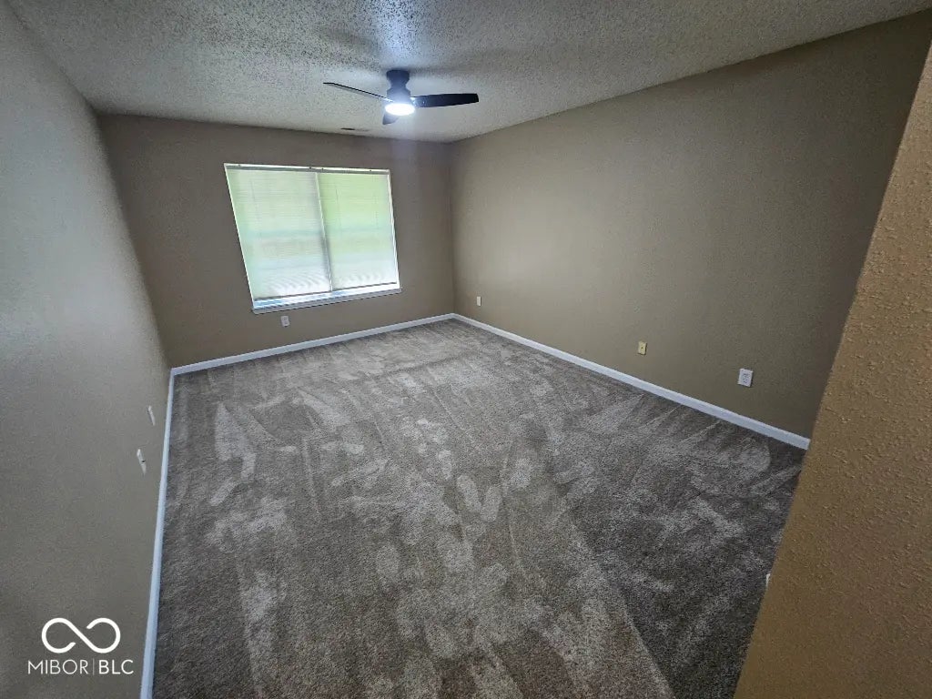 12220 Sweet Creek Trail, Fishers