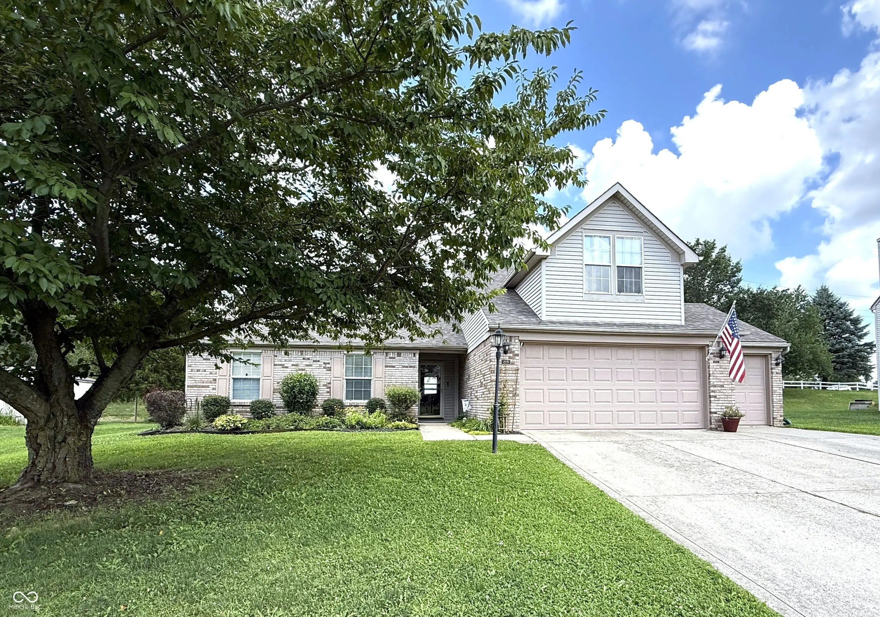 219 Creekview Circle, Mooresville