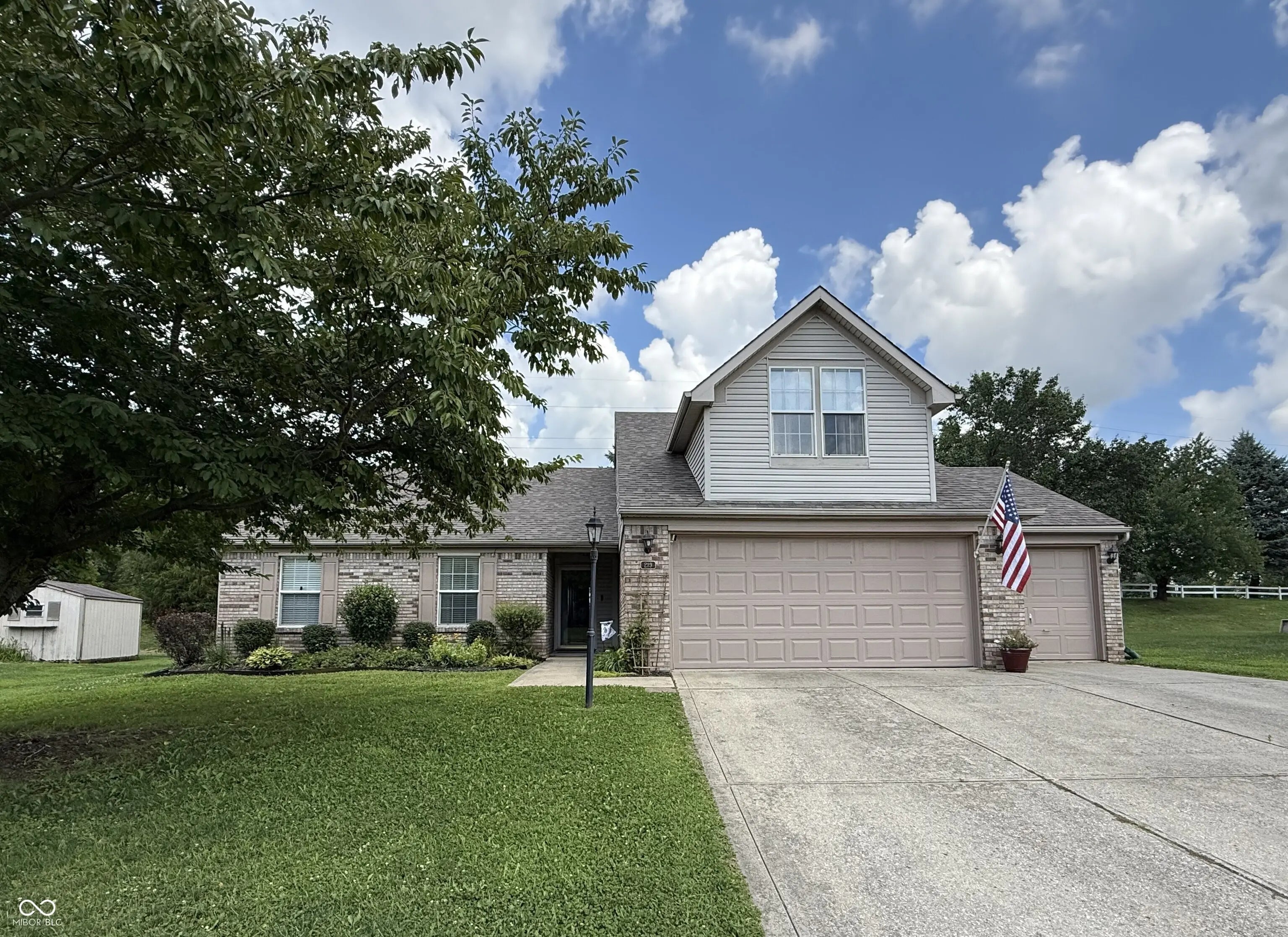 219 Creekview Circle, Mooresville