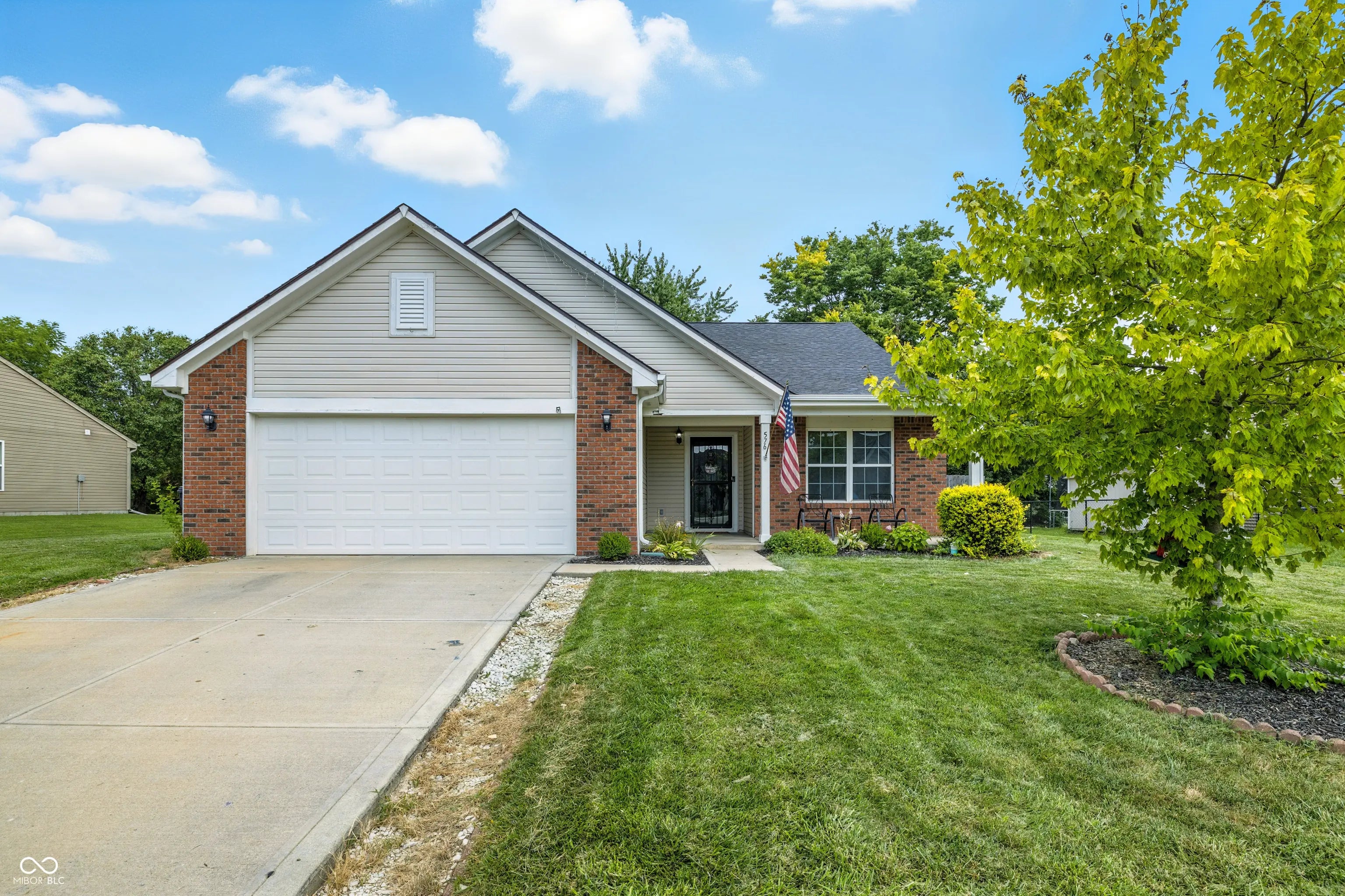 576 Grassy Bend Drive, Greenwood