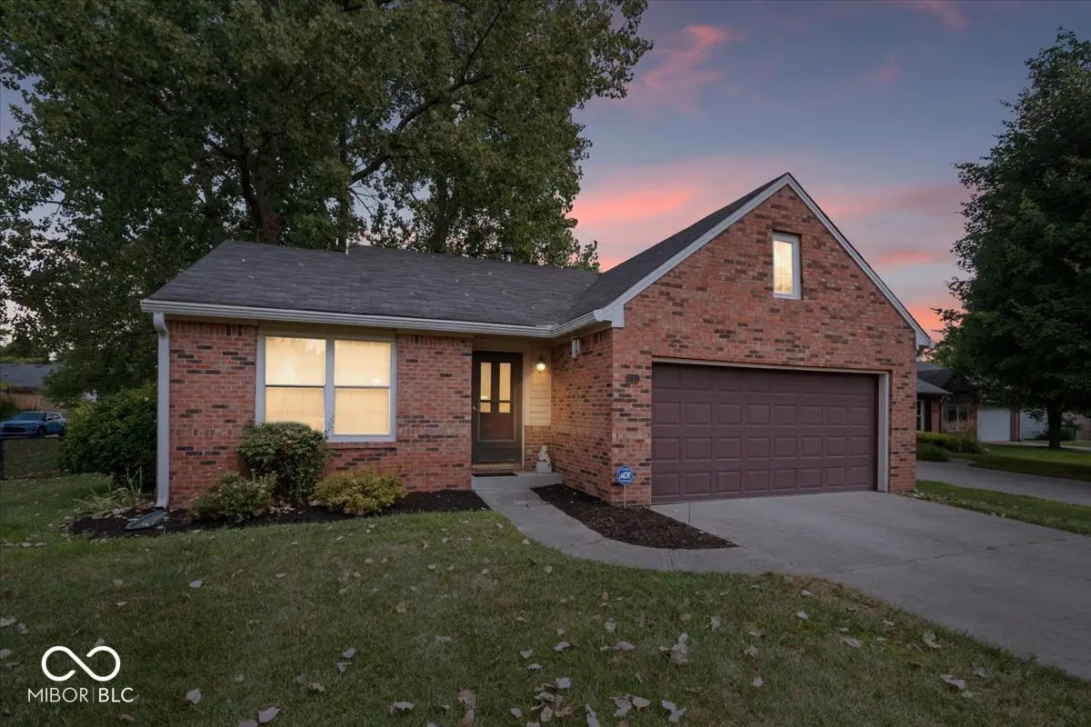 1742 Park N Way, Indianapolis