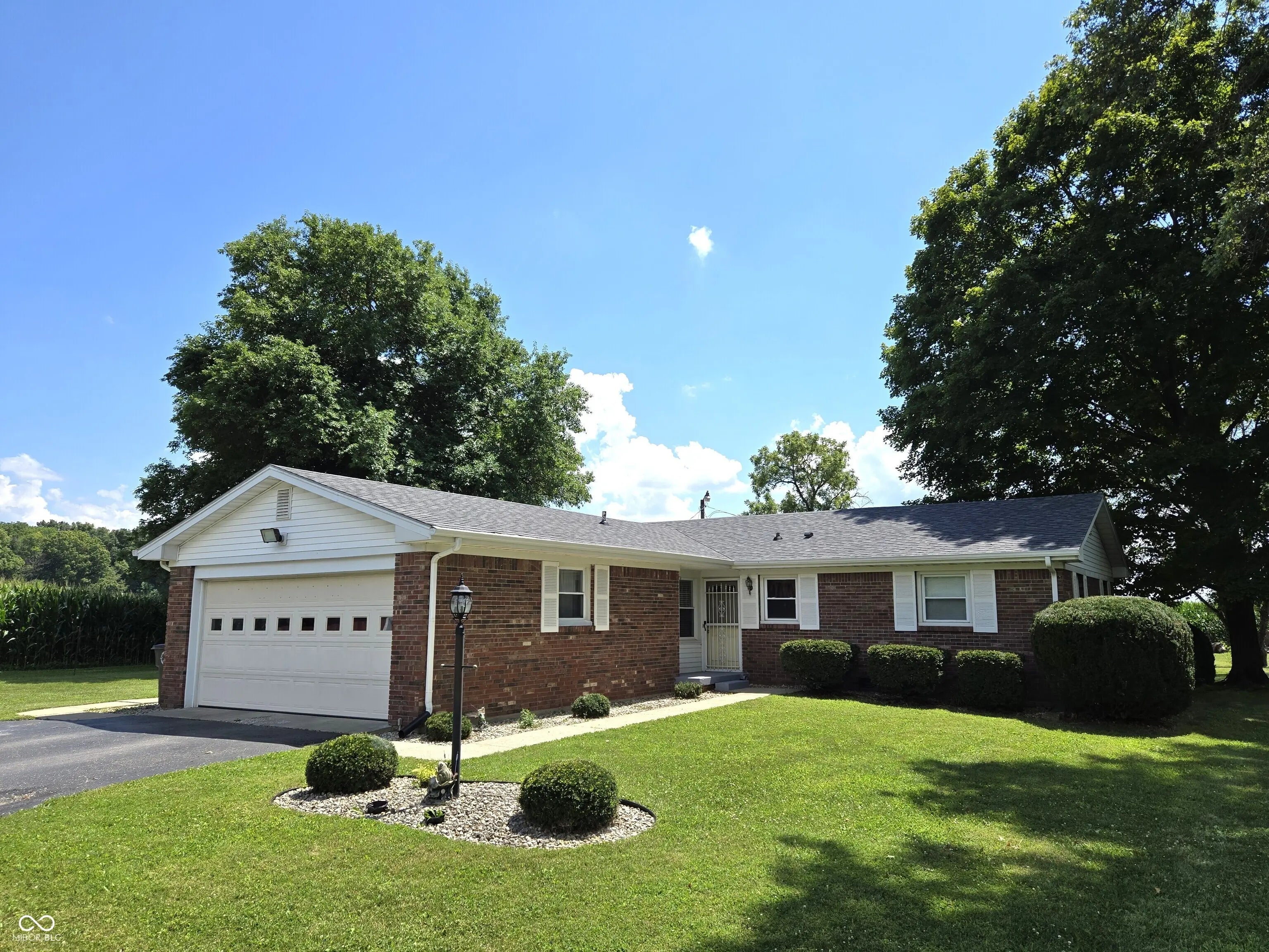 1598 S Thompson Road, Shelbyville