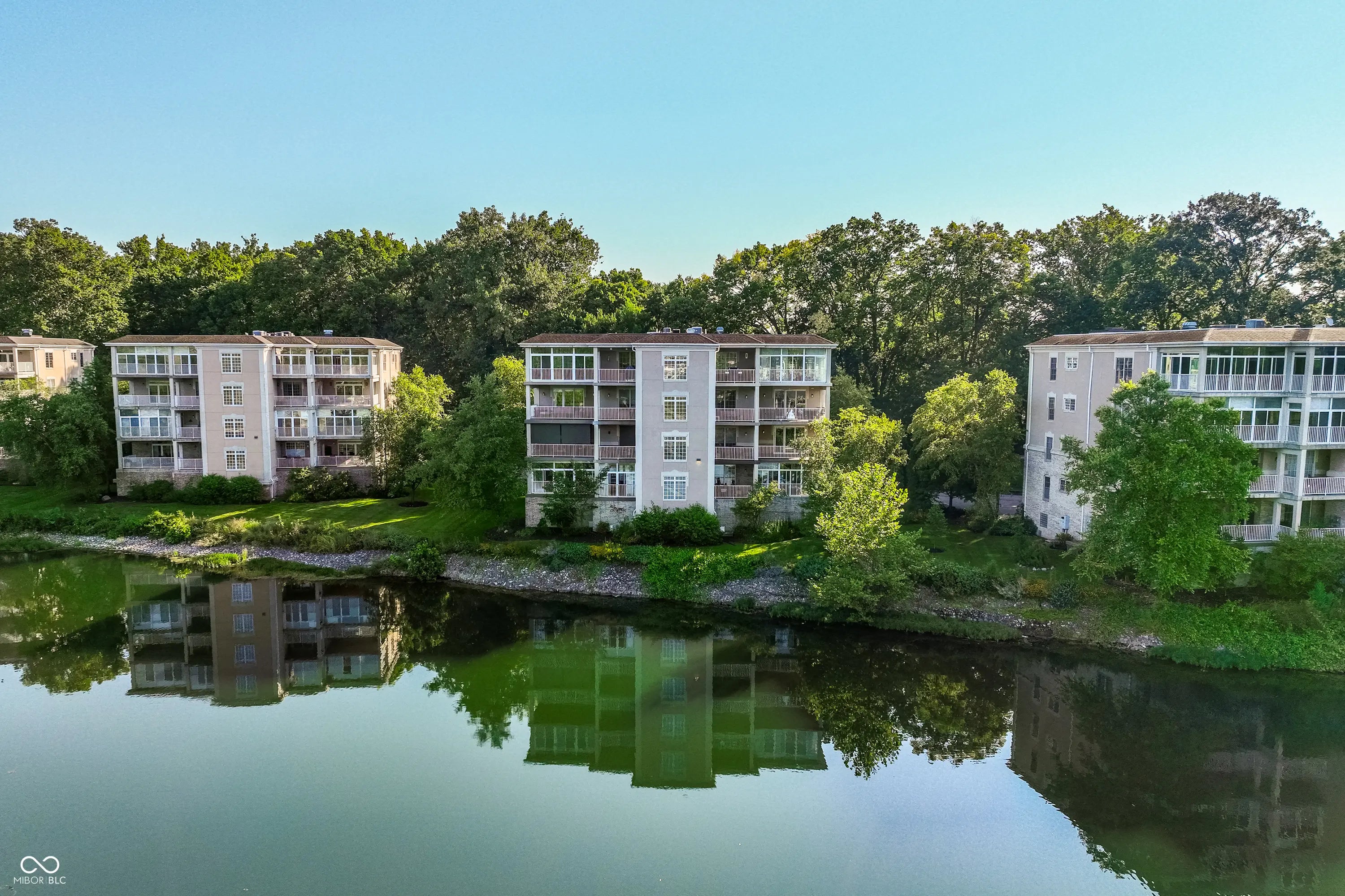 6750 Spirit Lake Drive 301, Indianapolis