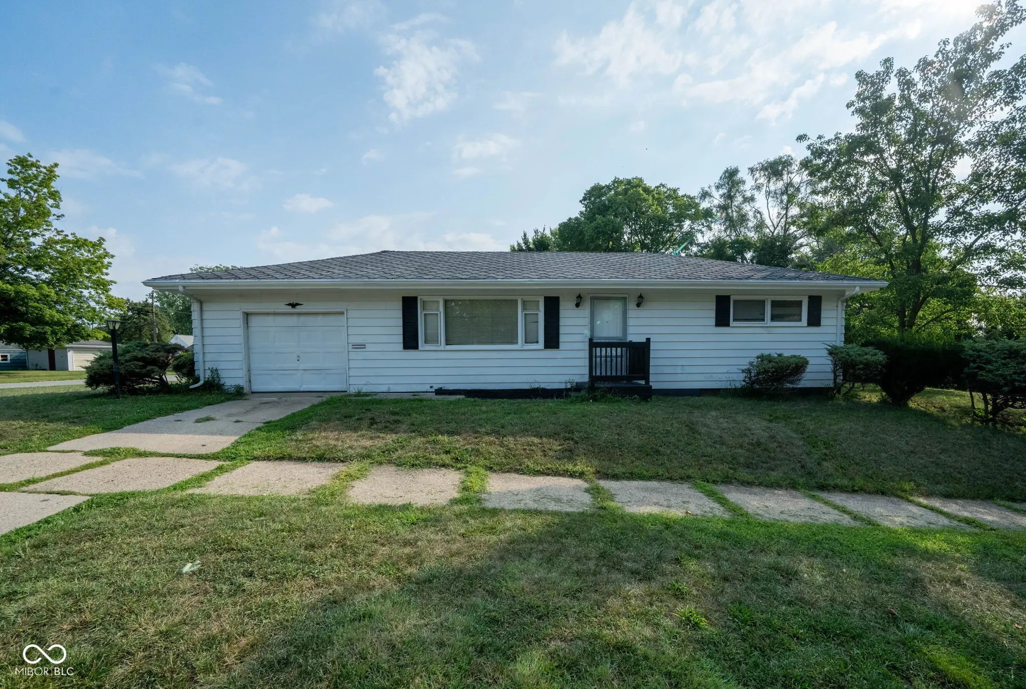 Photo of 1250 Woodlawn Boulevard South Bend, IN 46616