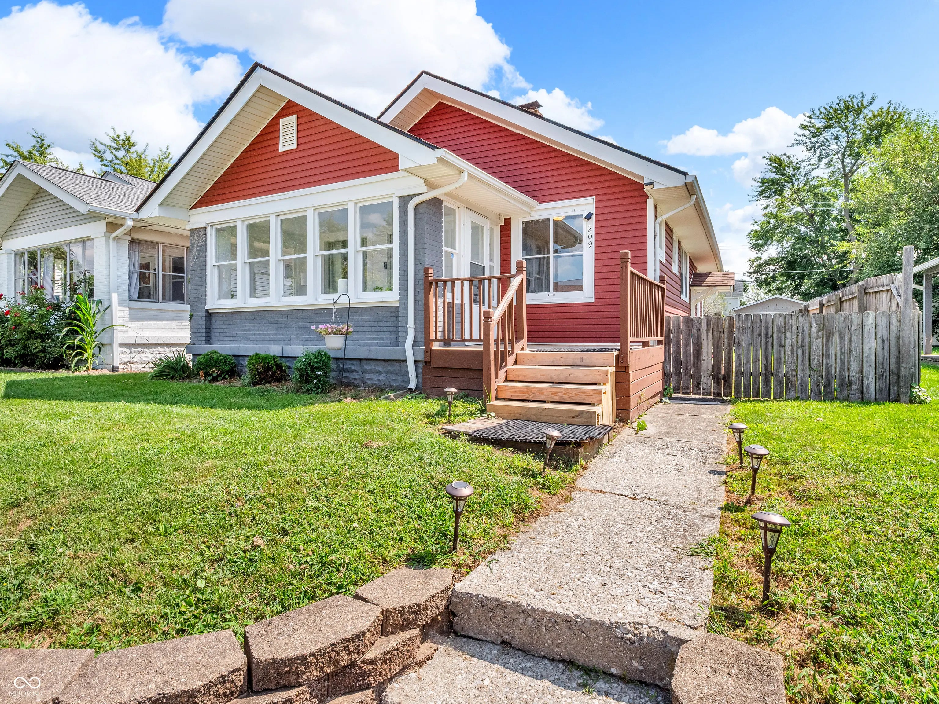 209 S 6th Avenue MLS 22056015 Beech Grove photo 1