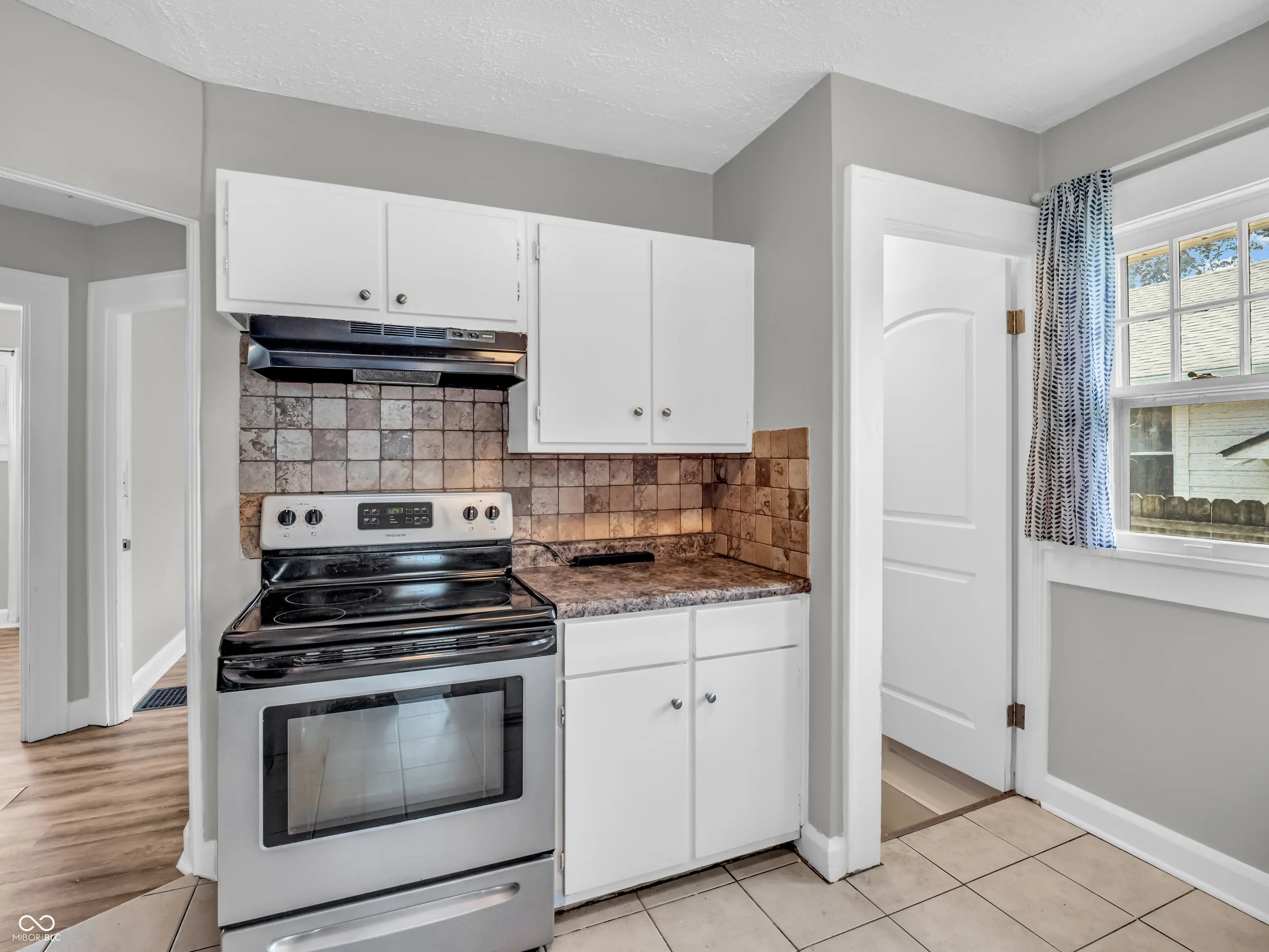 209 S 6th Avenue MLS 22056015 Beech Grove photo 13