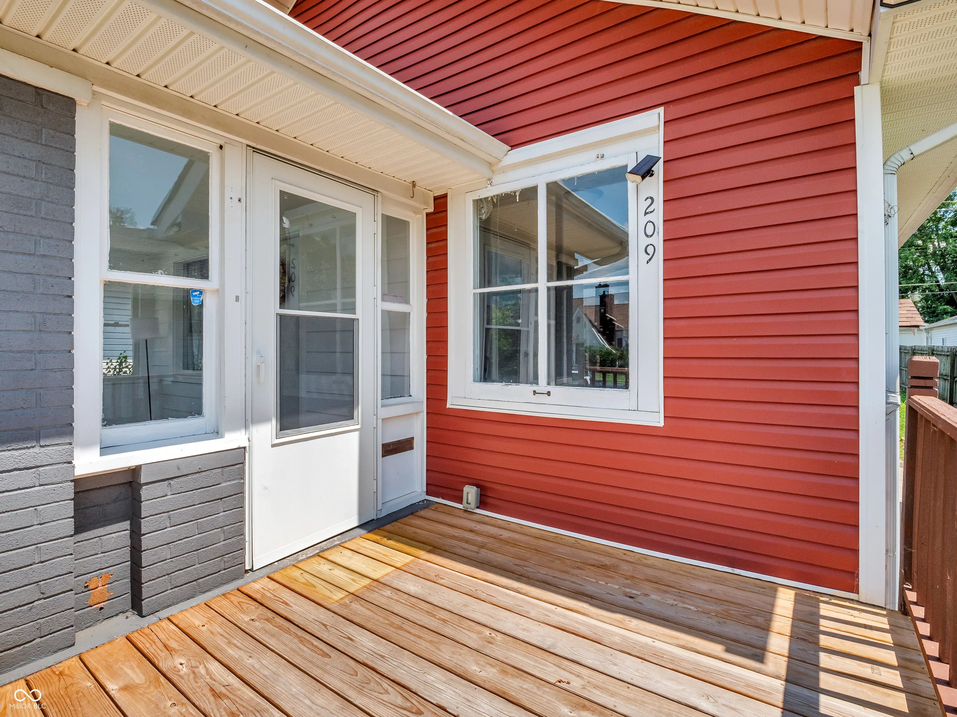 209 S 6th Avenue MLS 22056015 Beech Grove photo 2