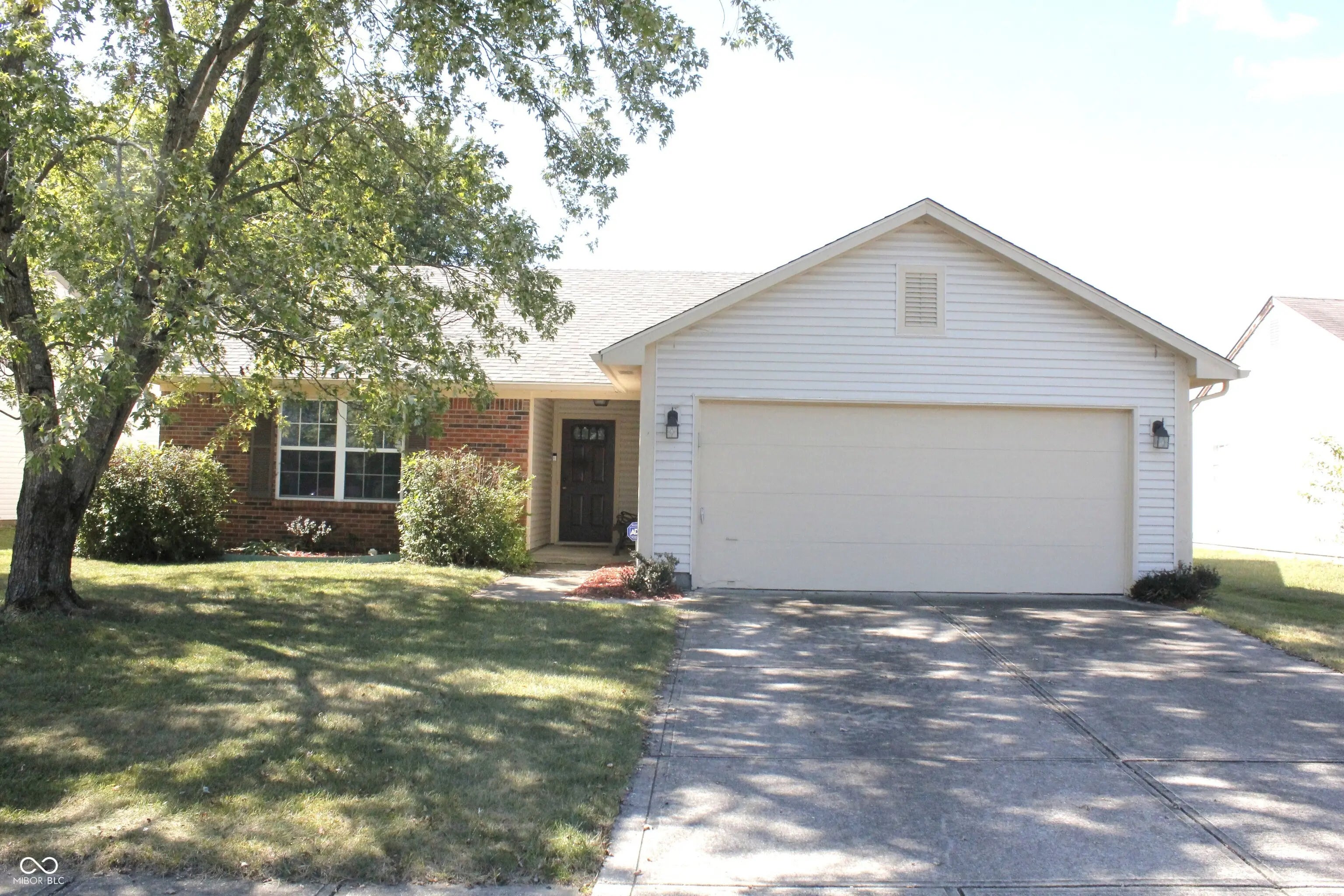 5964 Sycamore Forge Drive, Indianapolis