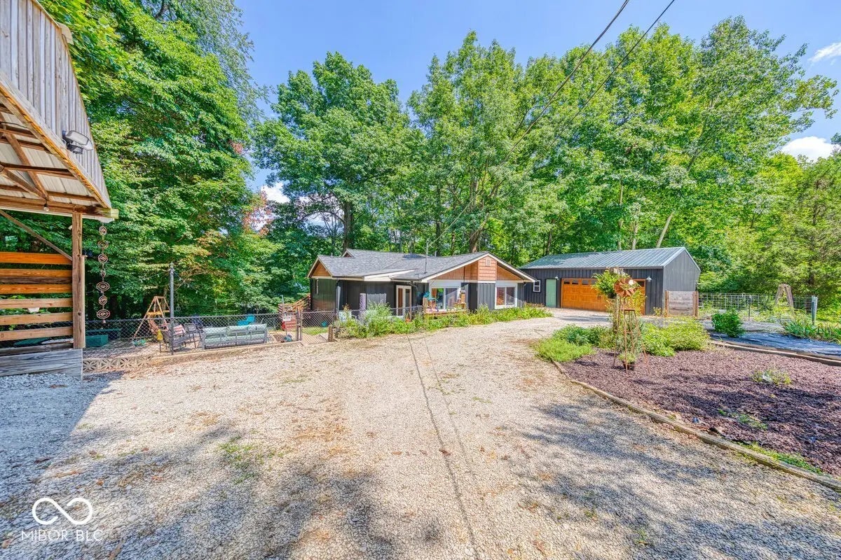 756 W Brown Lake Drive, Nineveh