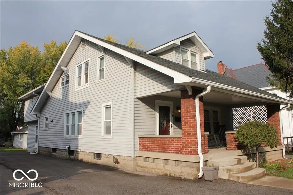 18 W High Street, Mooresville