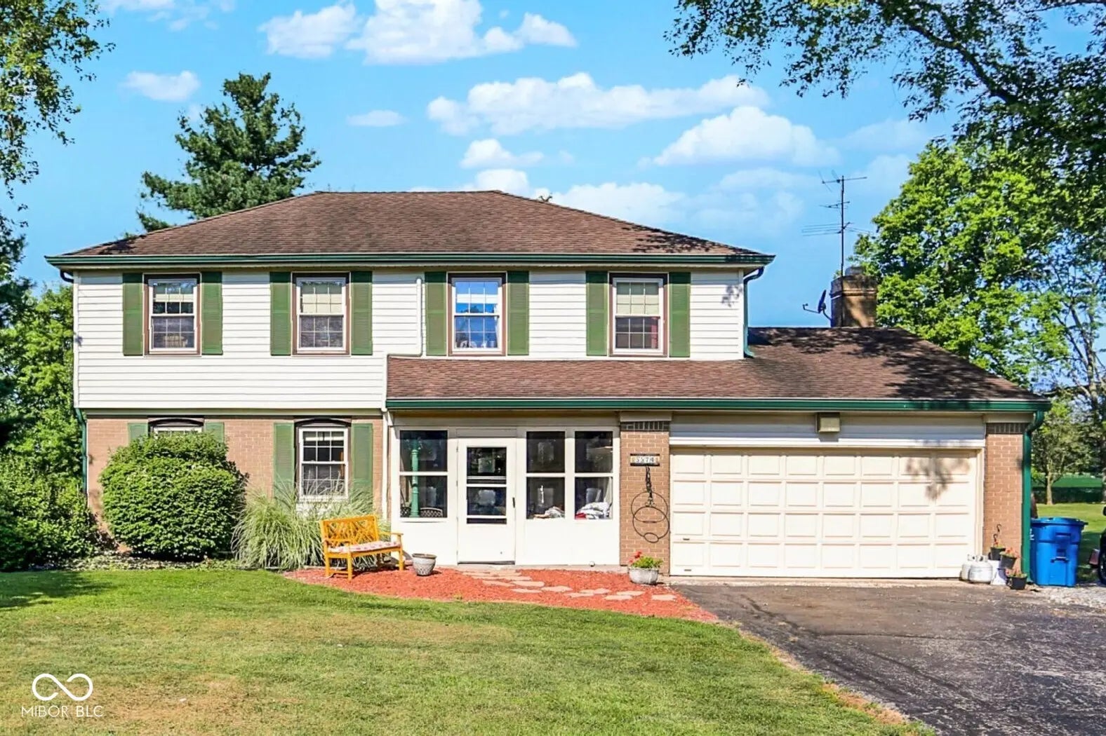 5574 Arrowhead Drive, Greenfield