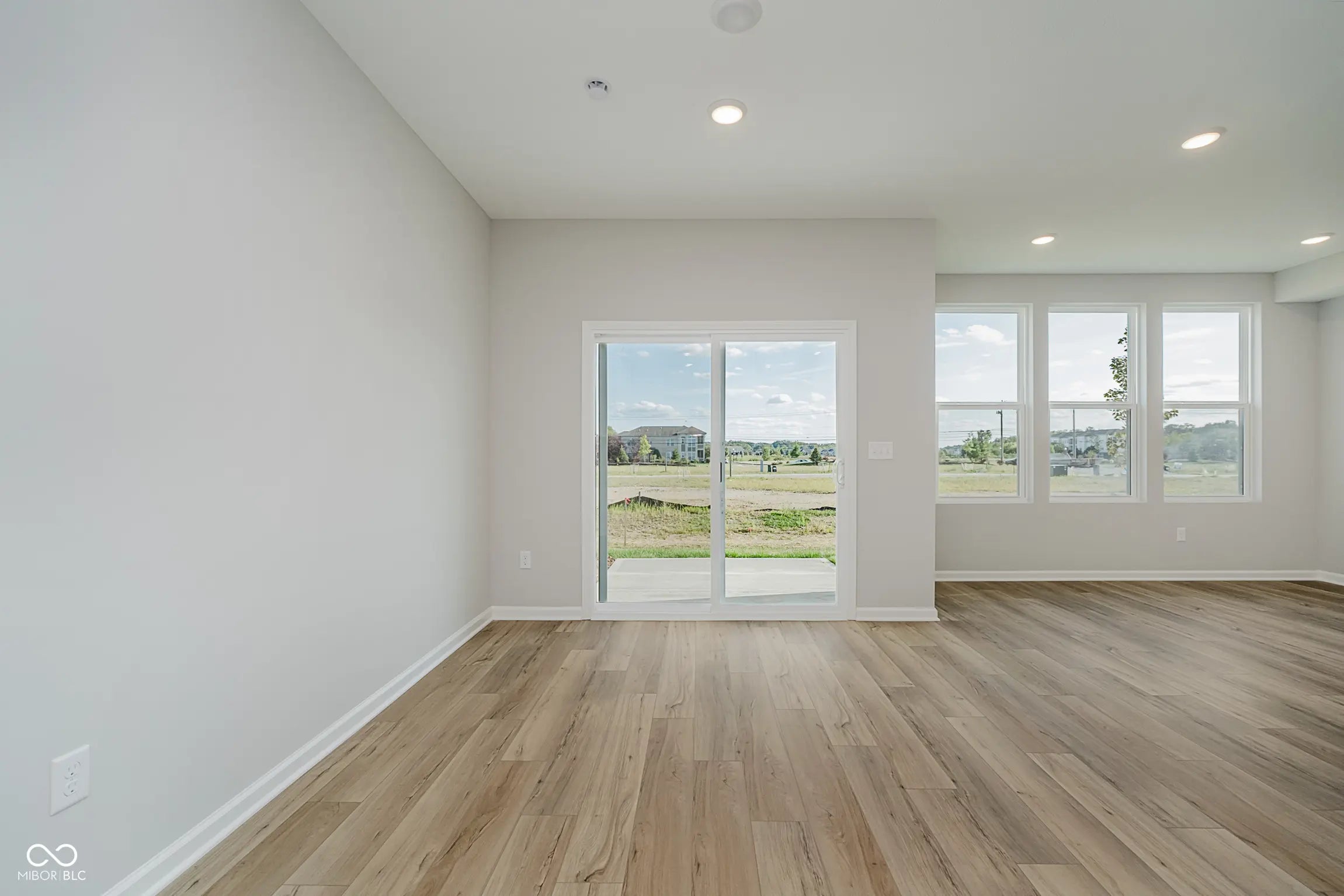 7331 Shroyer Way MLS 22056181 Towns At Riverwest photo 9