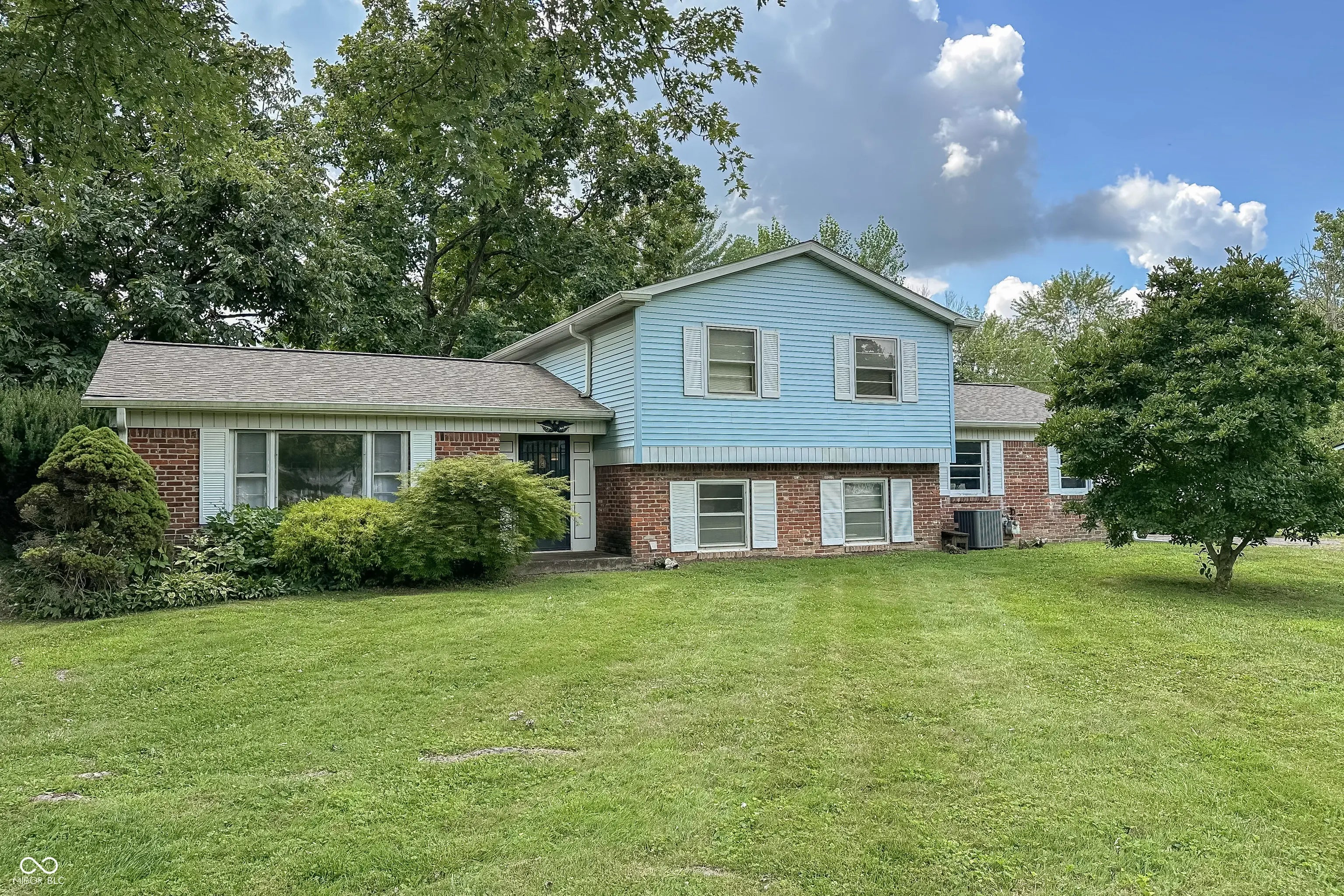 8301 W Oak Street, Zionsville