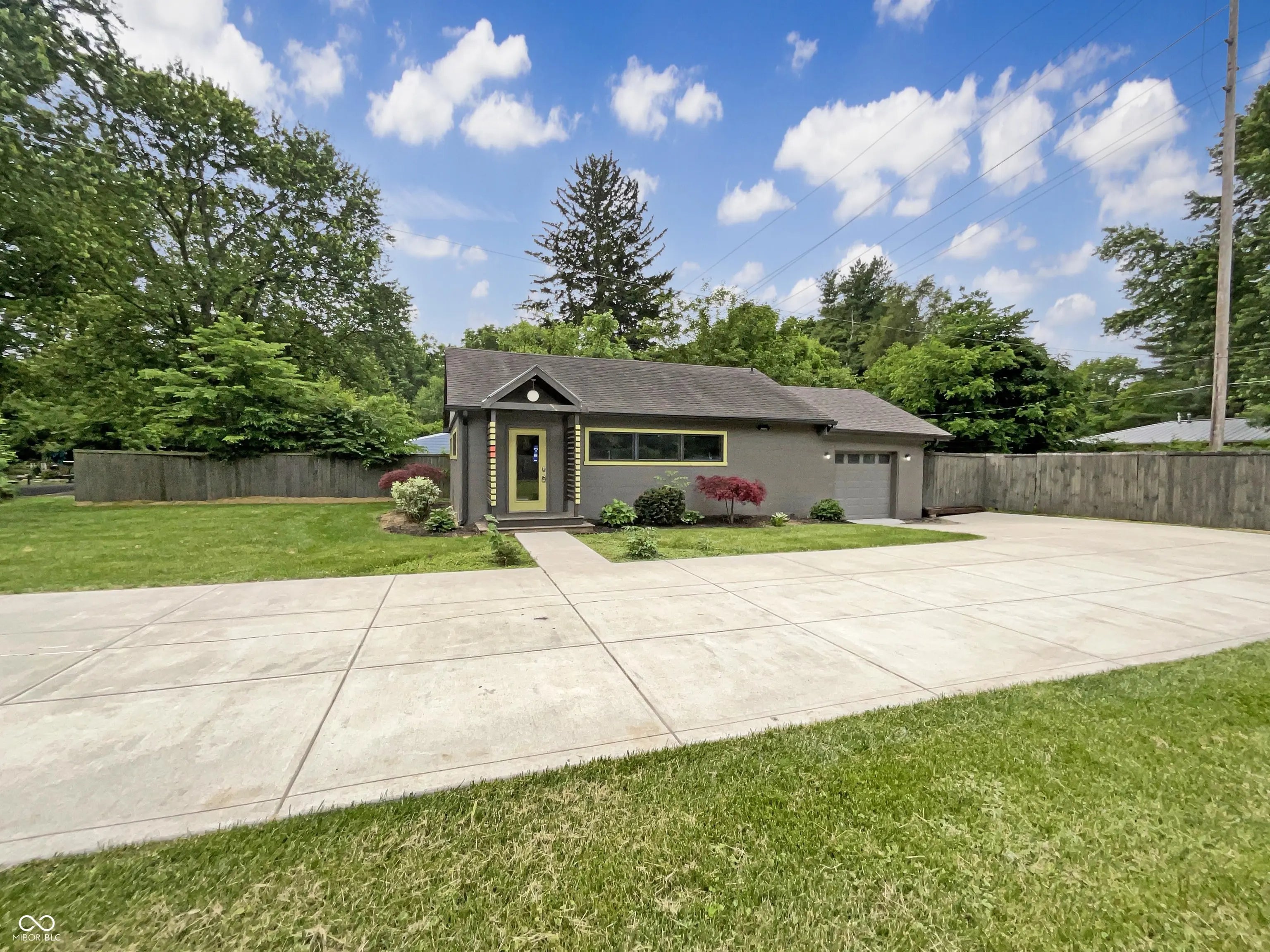 5176 Clarendon Road, Indianapolis