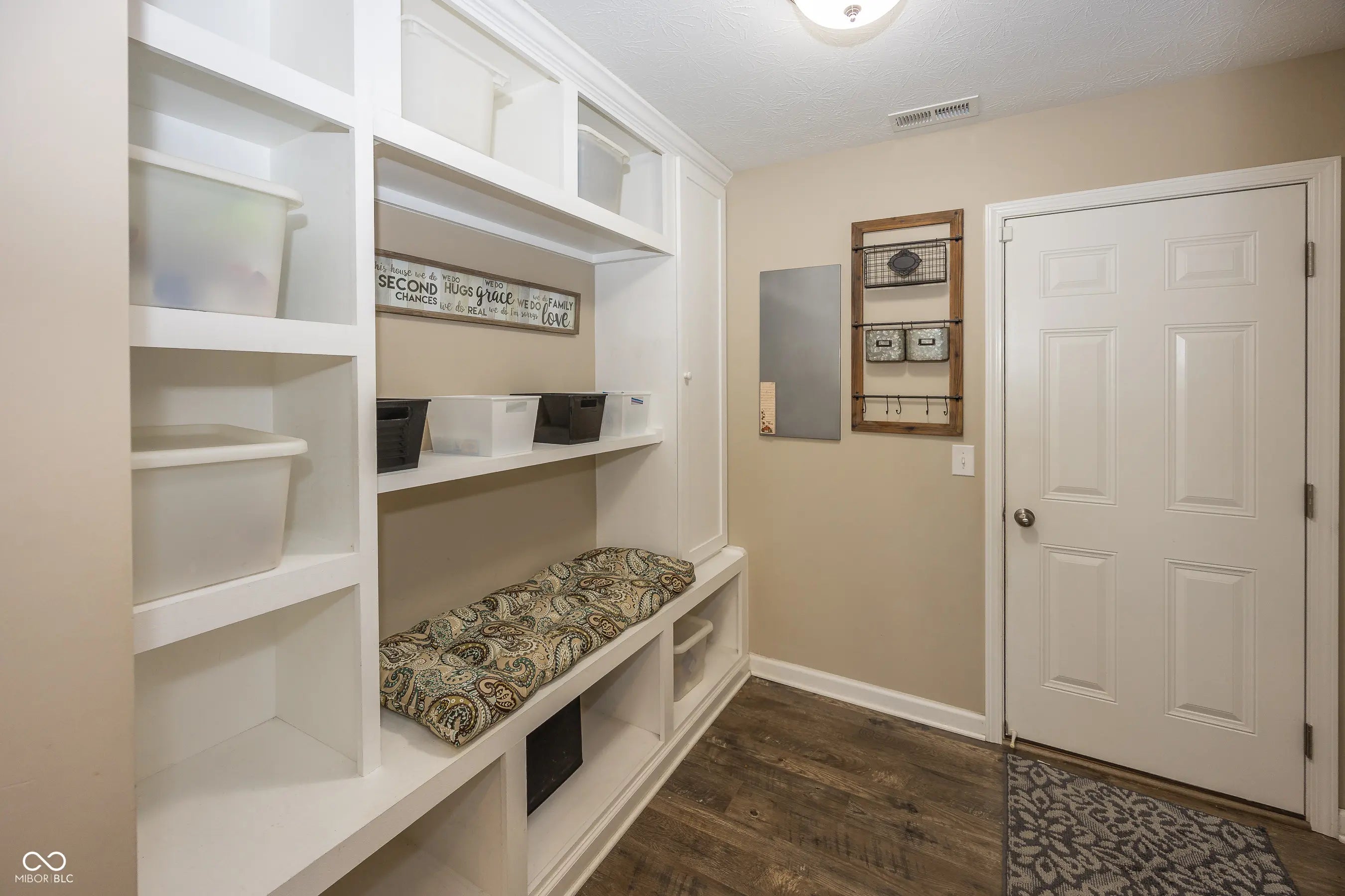 10451 Pintail Lane MLS 22056385 Hunters Crossing Estates photo 13
