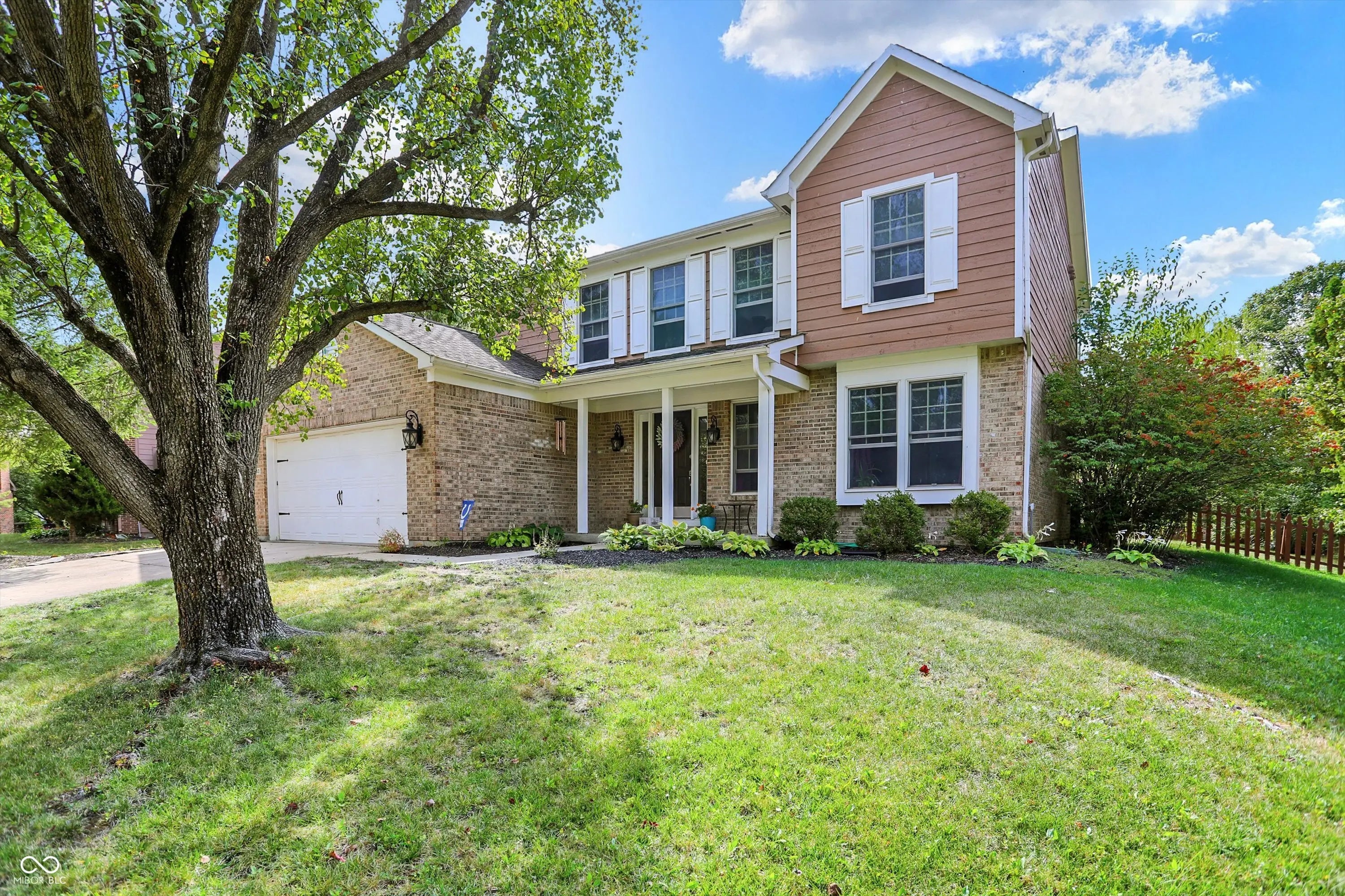 Photo of 11943 Glen Cove Court Indianapolis, IN 46236