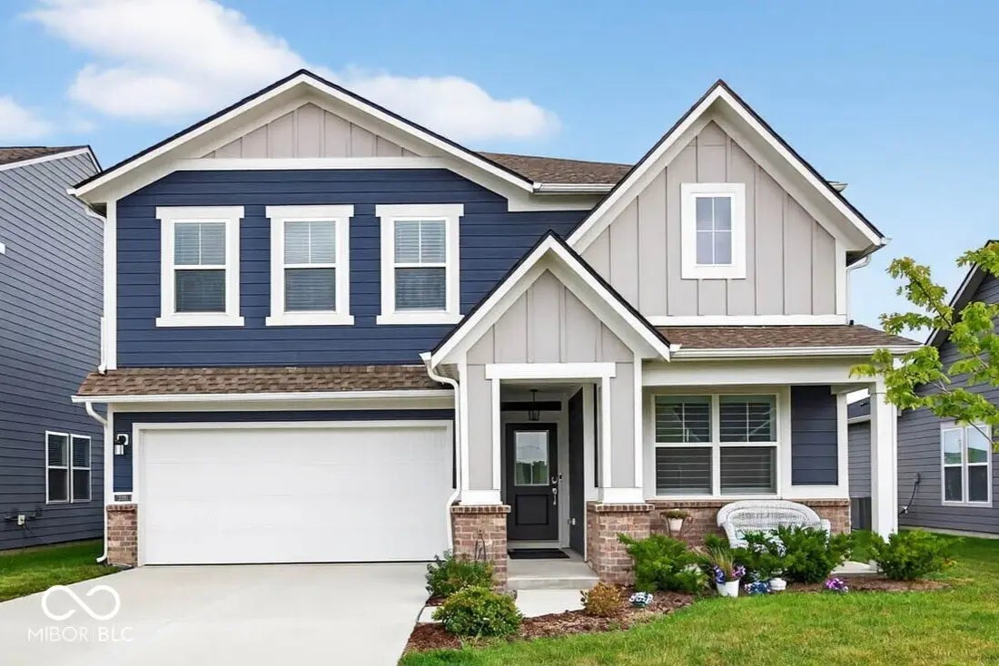 7446 Legends Way, Whitestown
