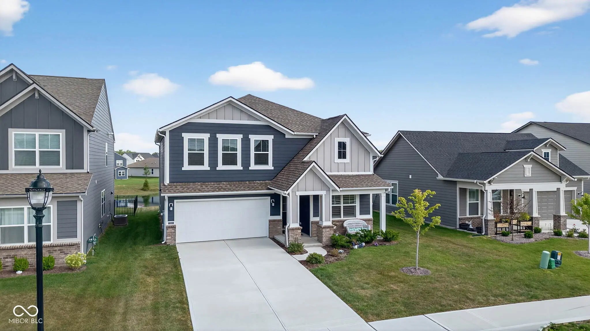 7446 Legends Way, Whitestown