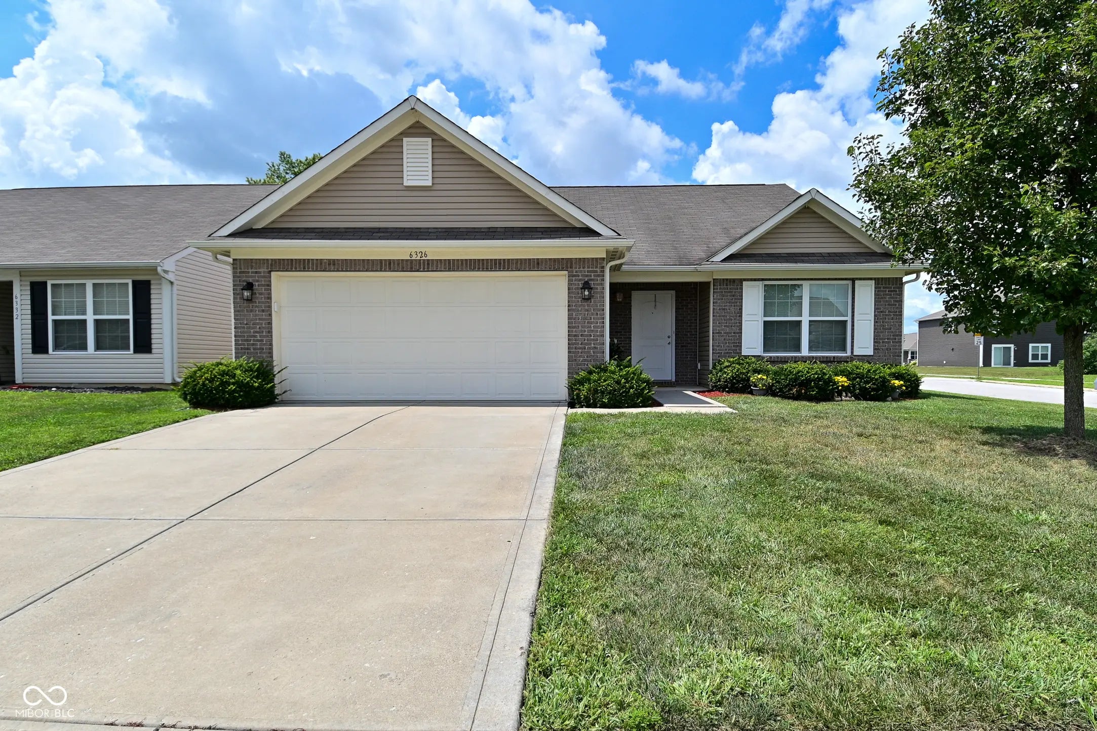 6326 Emerald Field Way, Indianapolis