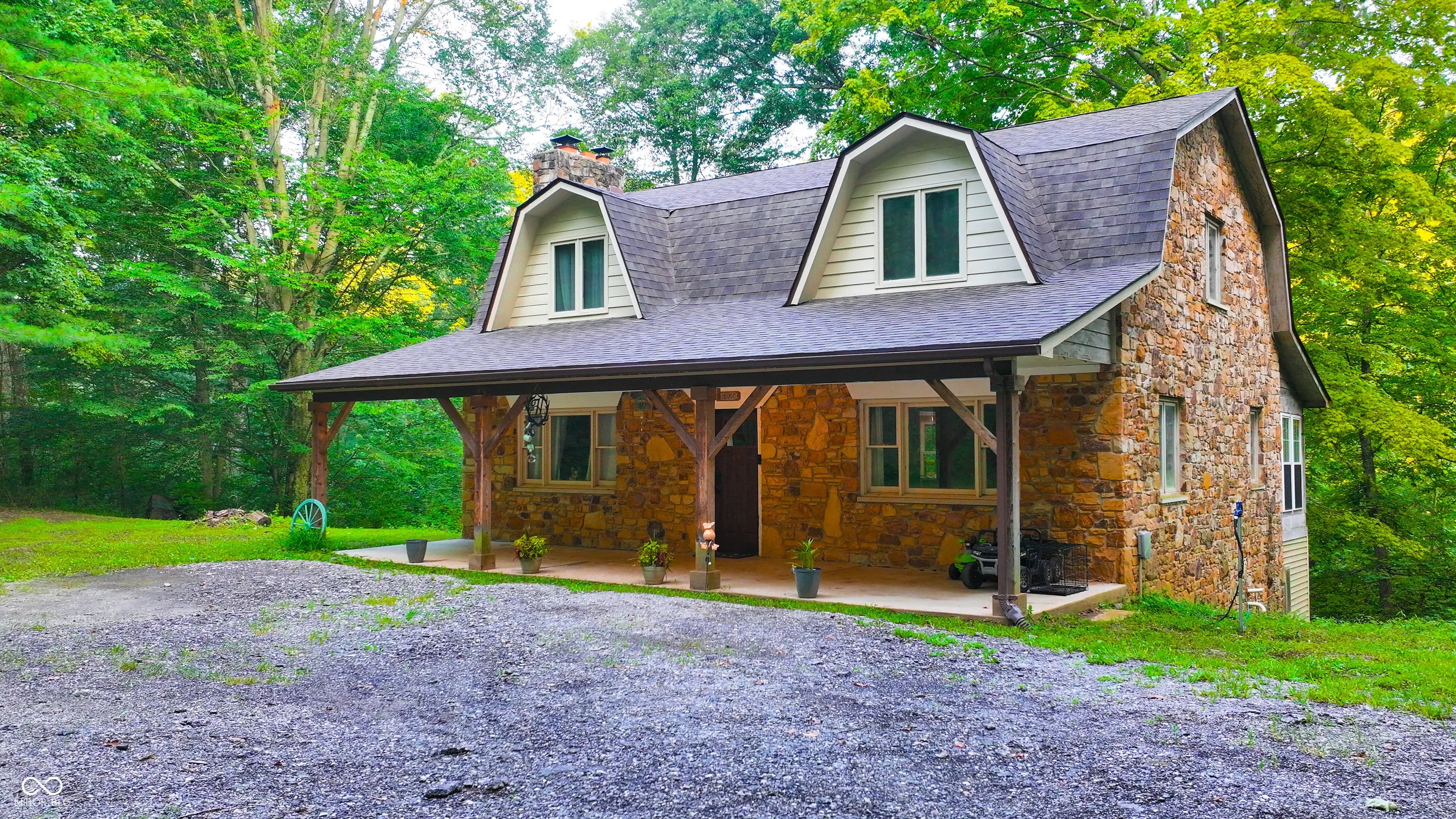 6150 Red Day Road, Martinsville