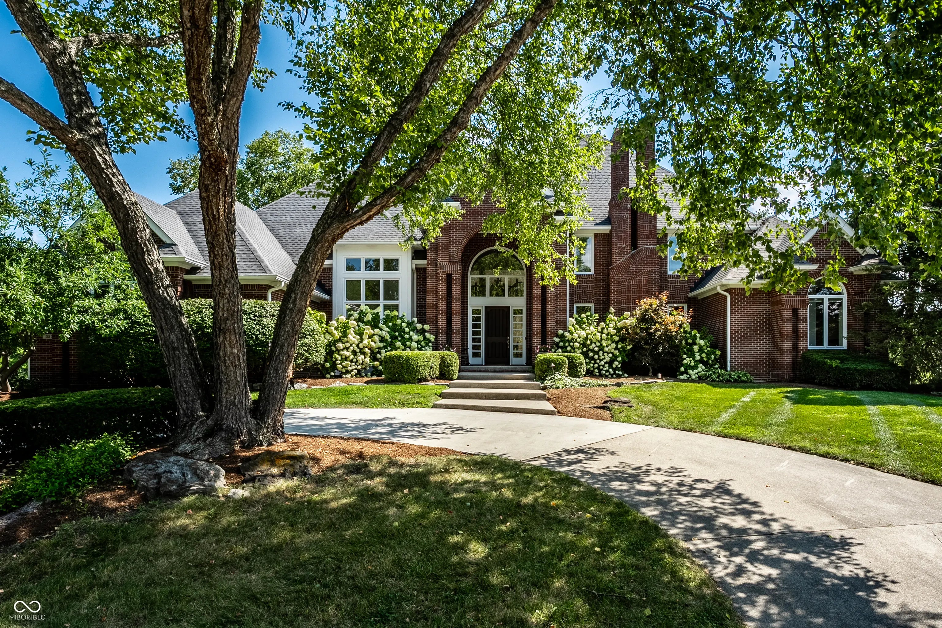 Photo of 10571 Chatham Court Carmel, IN 46032