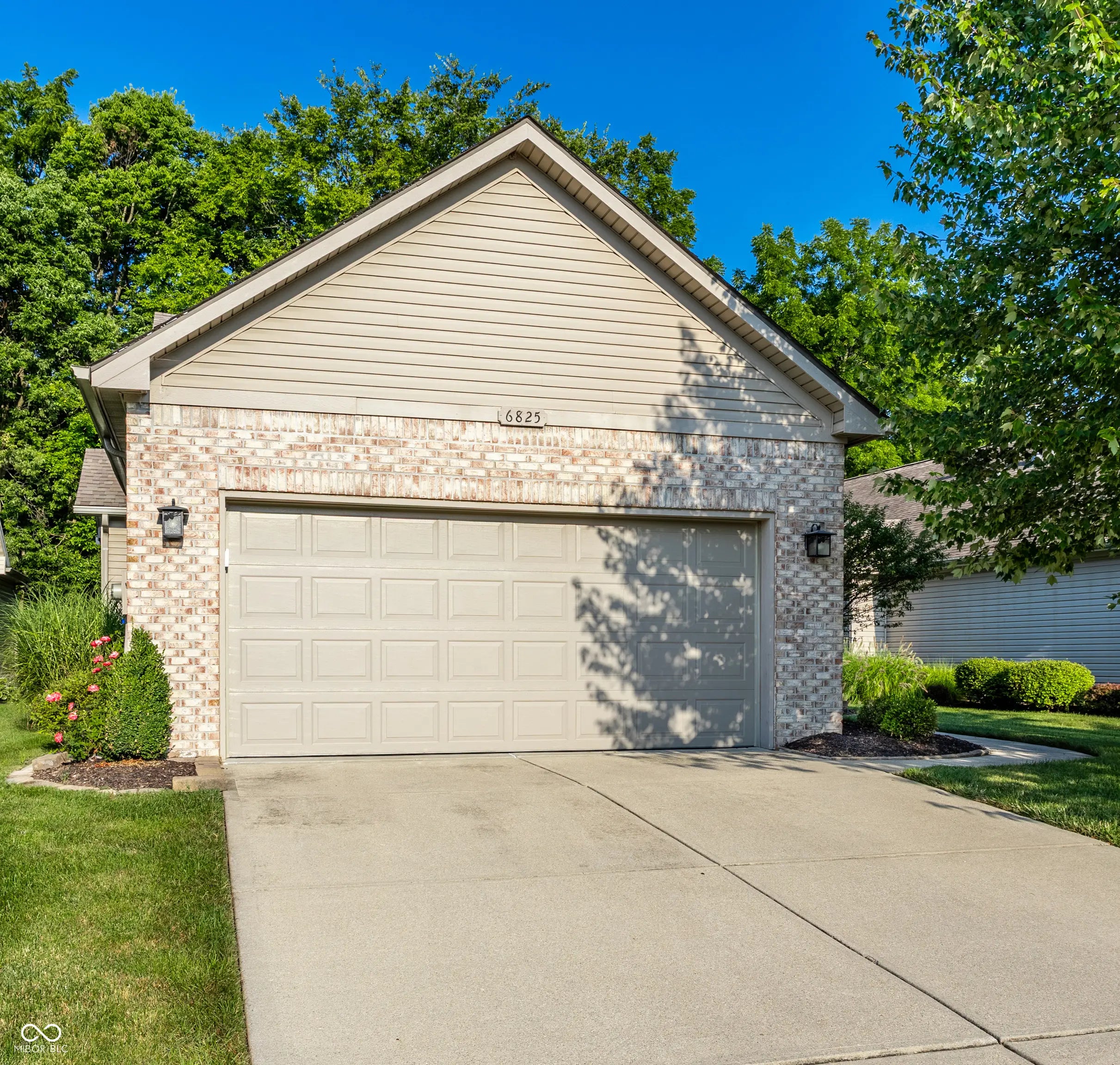 6825 Harbour Woods Overlook, Noblesville