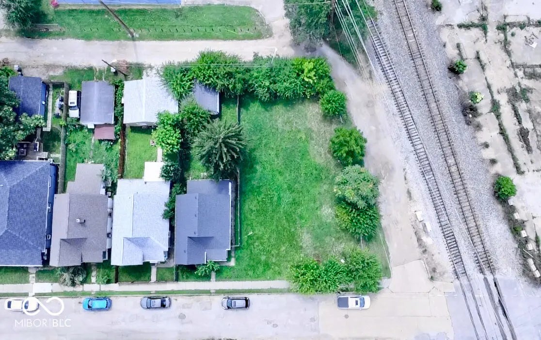 235 E Caven Street, Indianapolis