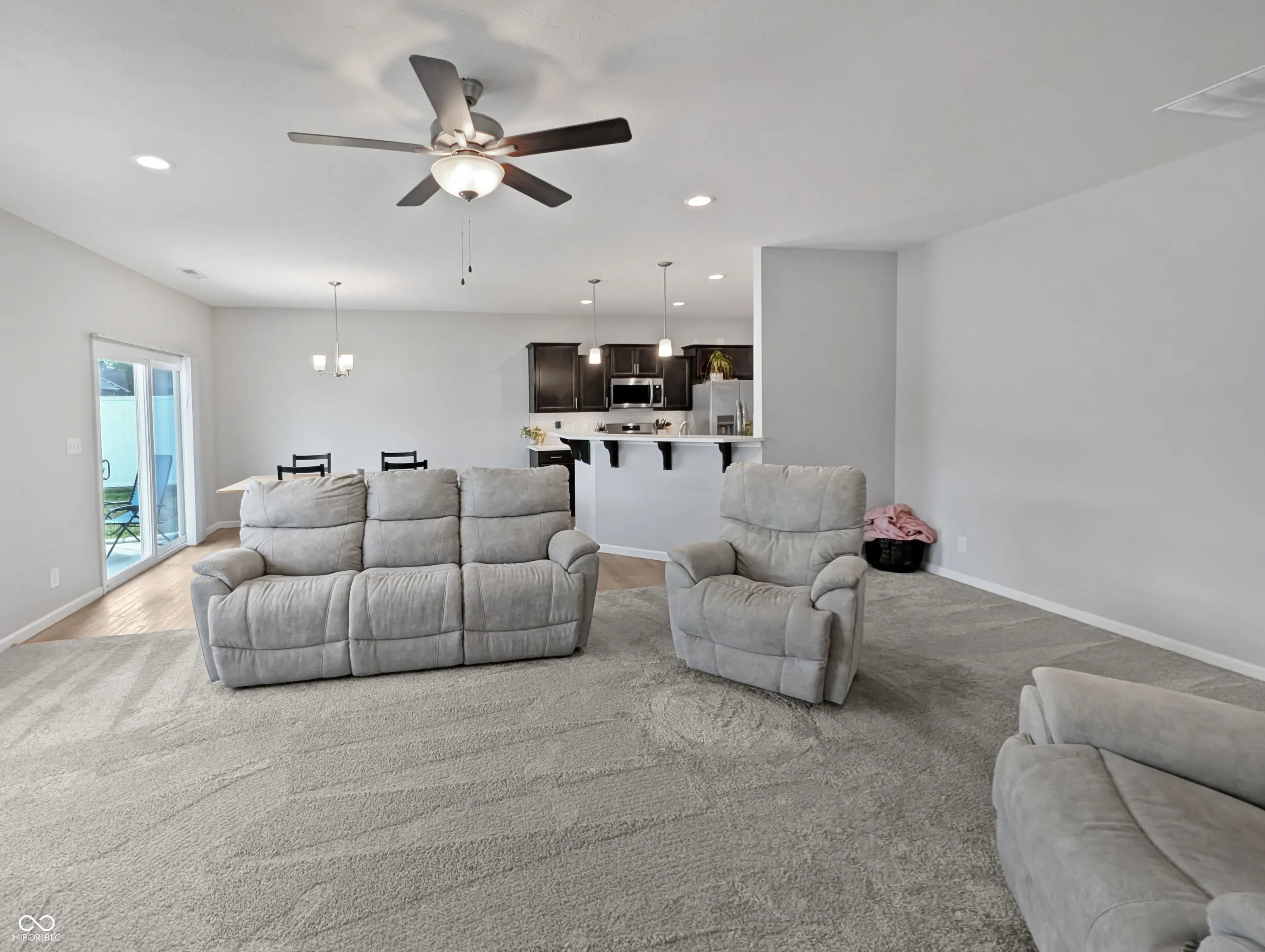 1835 Southridge Drive MLS 22056781 South Ridge photo 3