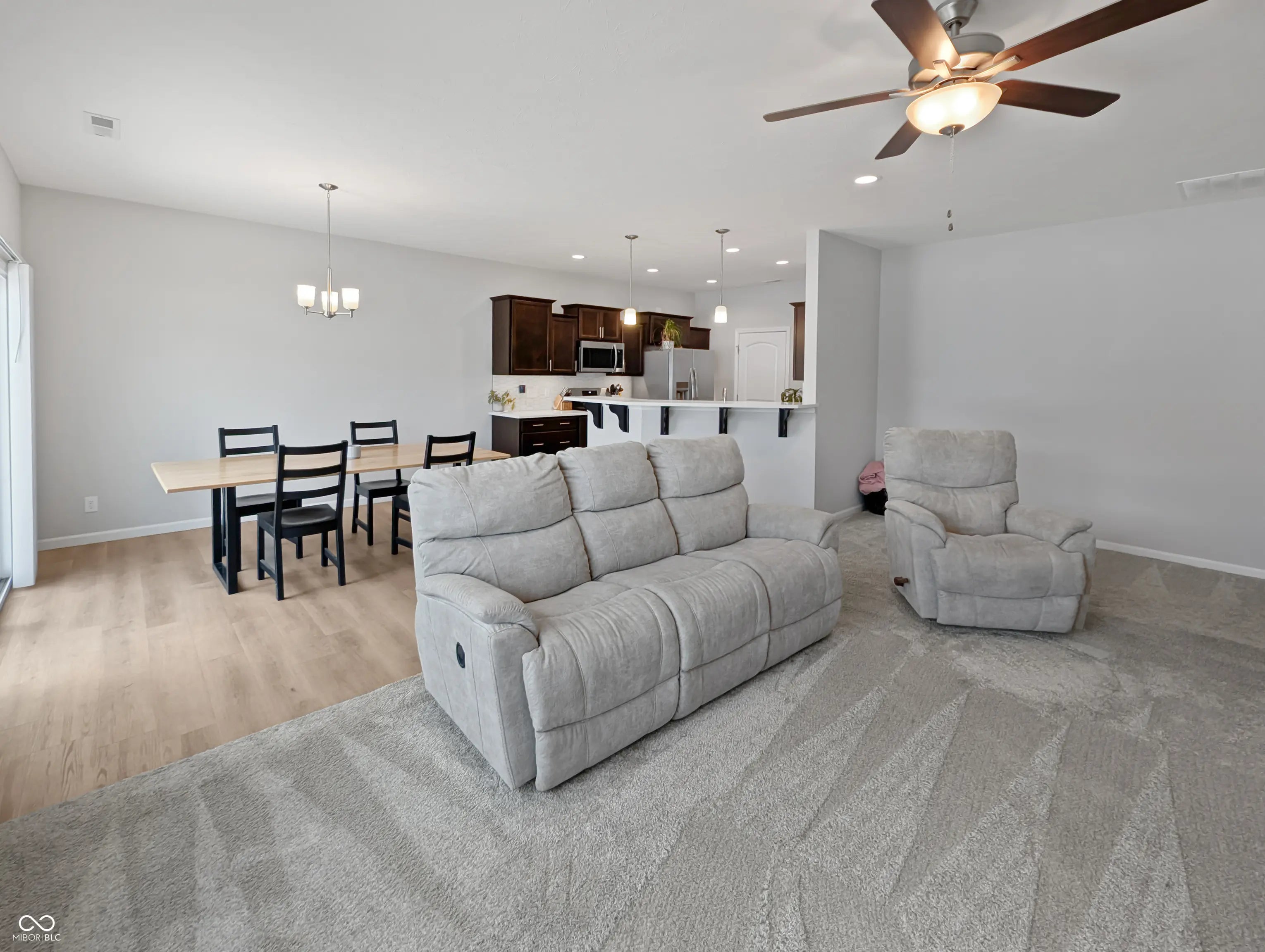 1835 Southridge Drive MLS 22056781 South Ridge photo 4