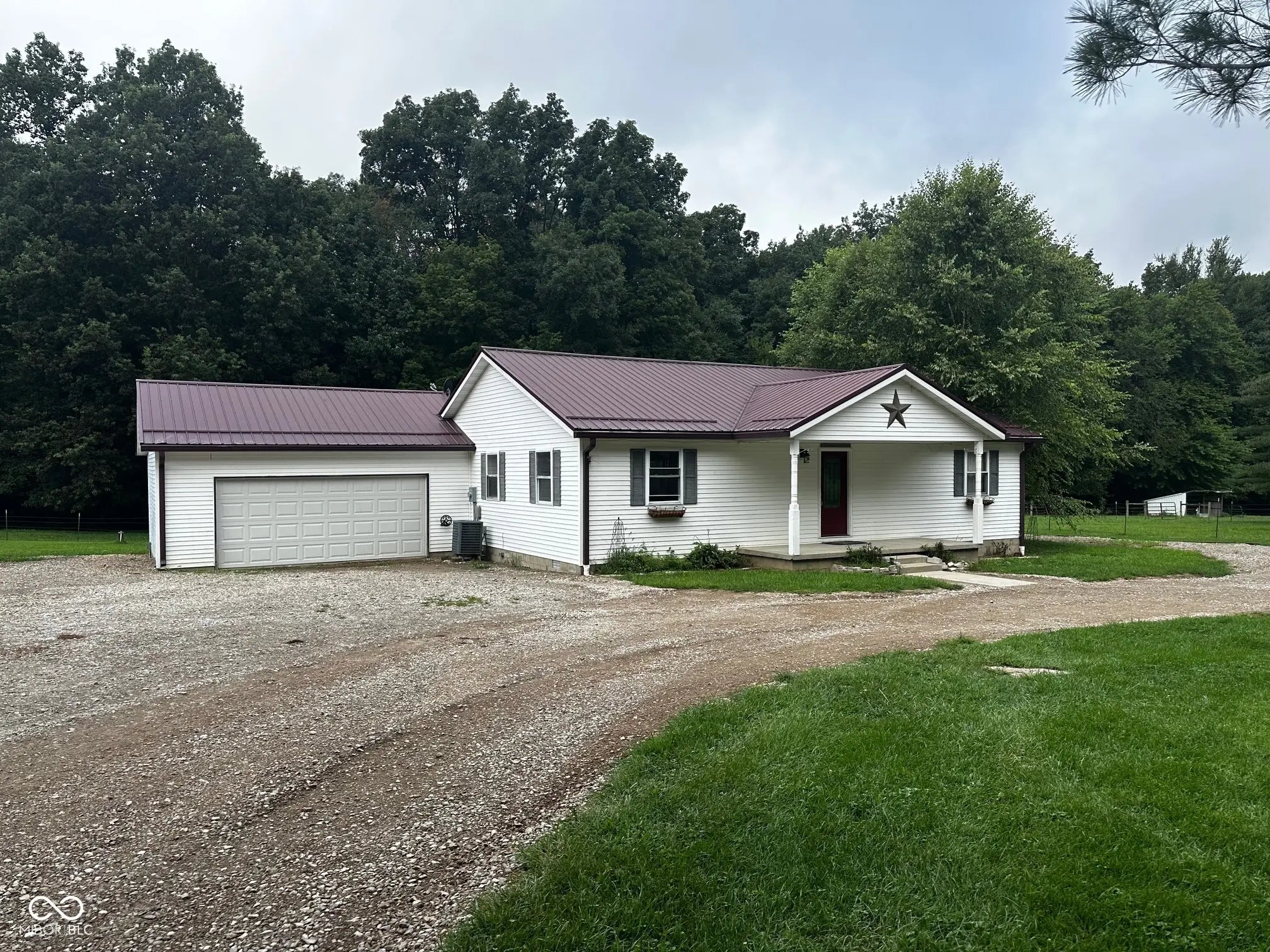 9825 W Mt Carmel Road, Gosport