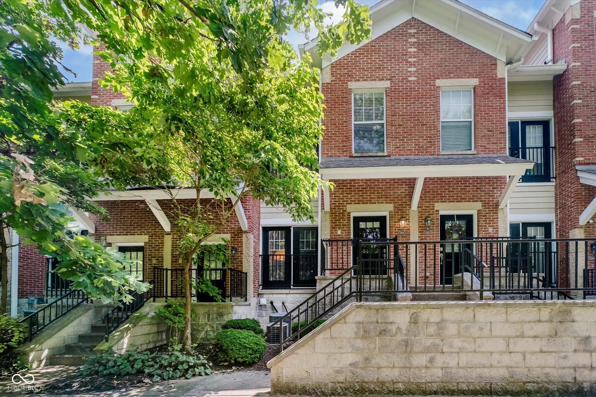 1018 Reserve Way, Indianapolis