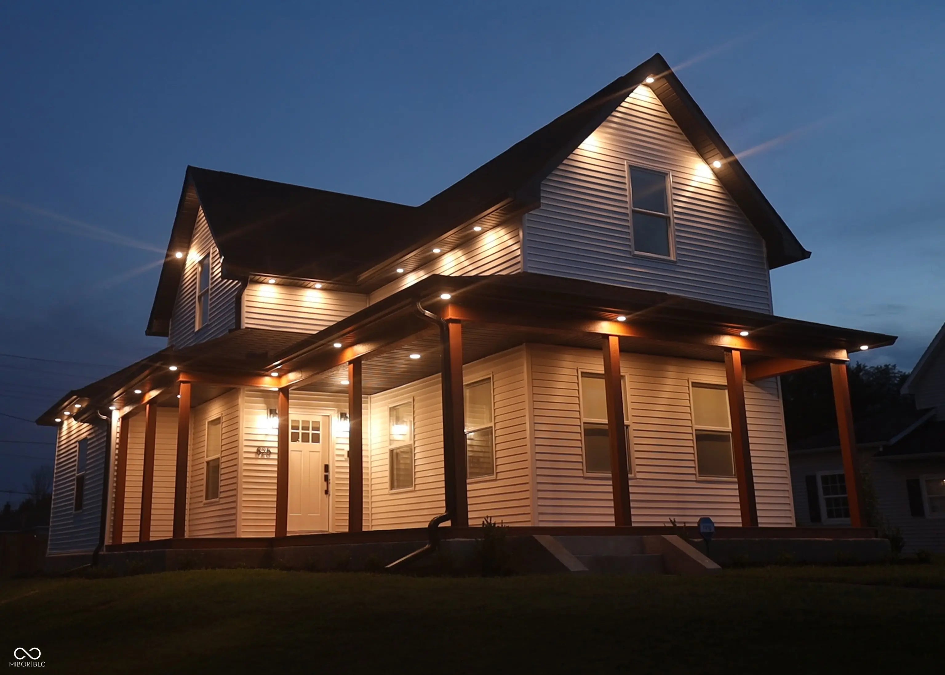 825 Main Street MLS 22056870 Starkeys photo 1