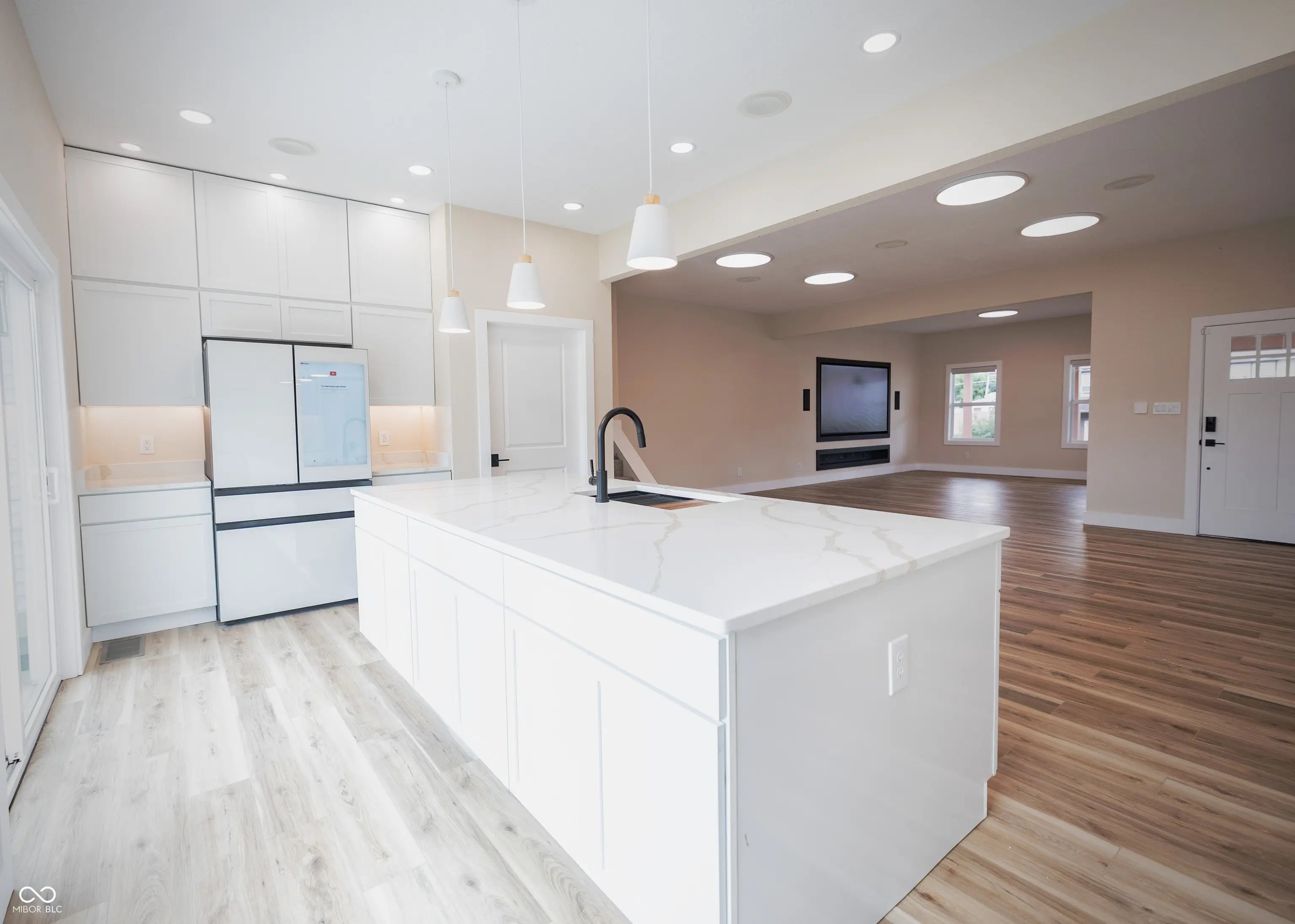 825 Main Street MLS 22056870 Starkeys photo 13