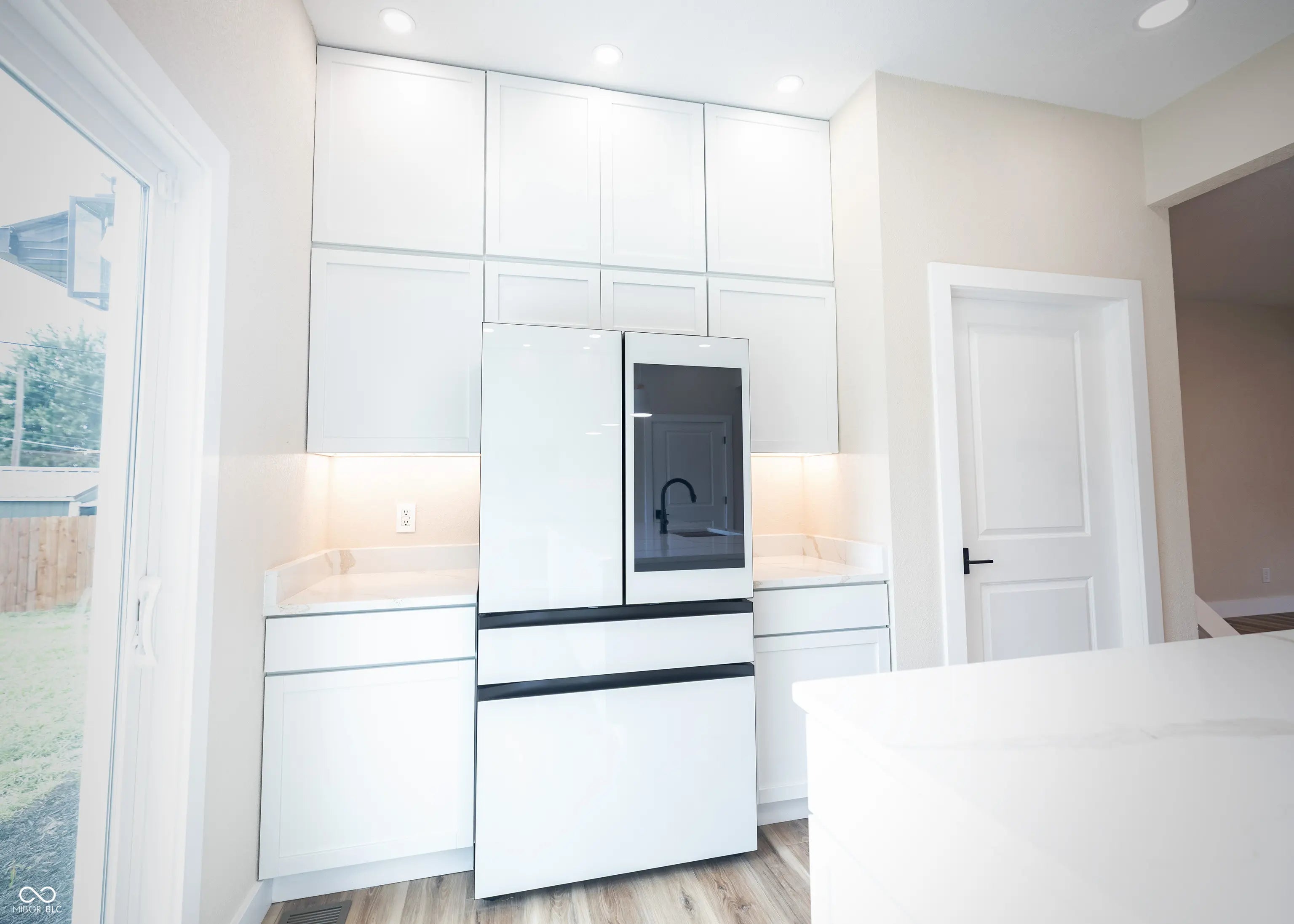 825 Main Street MLS 22056870 Starkeys photo 17