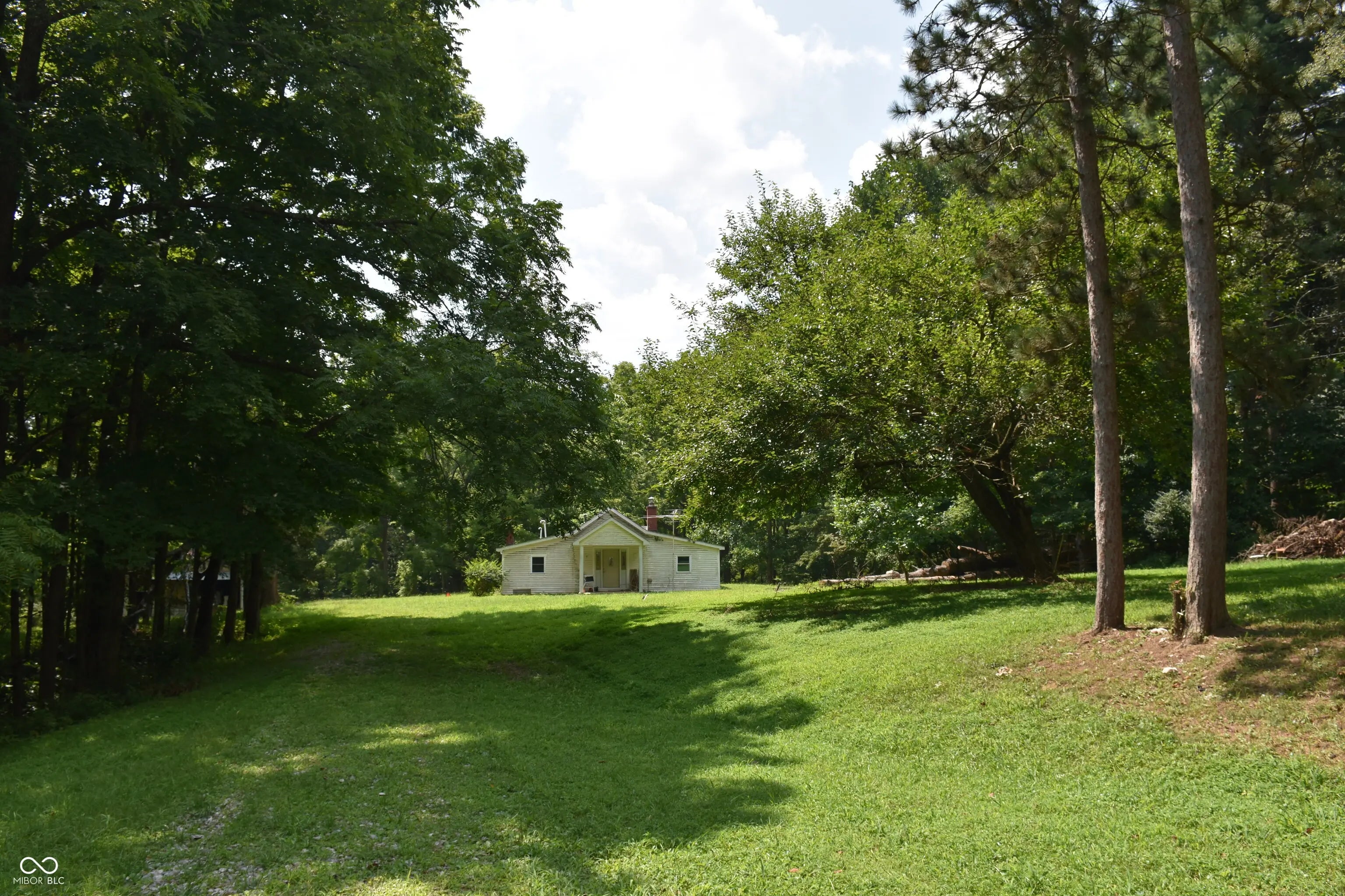 1715 Orchard Hills Road, Martinsville