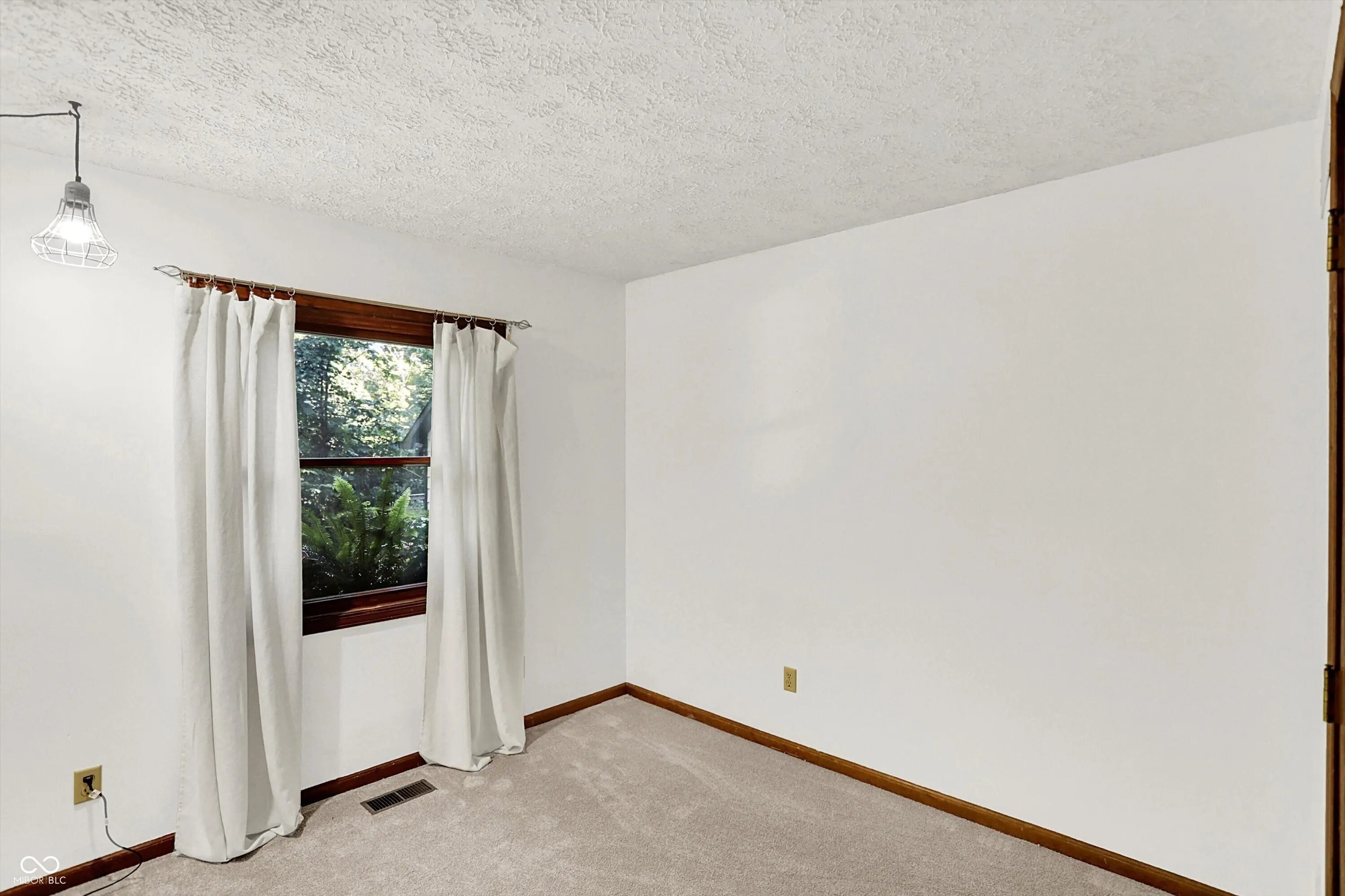 2289 Twinlake Drive MLS 22056920 No Subdivision photo 14