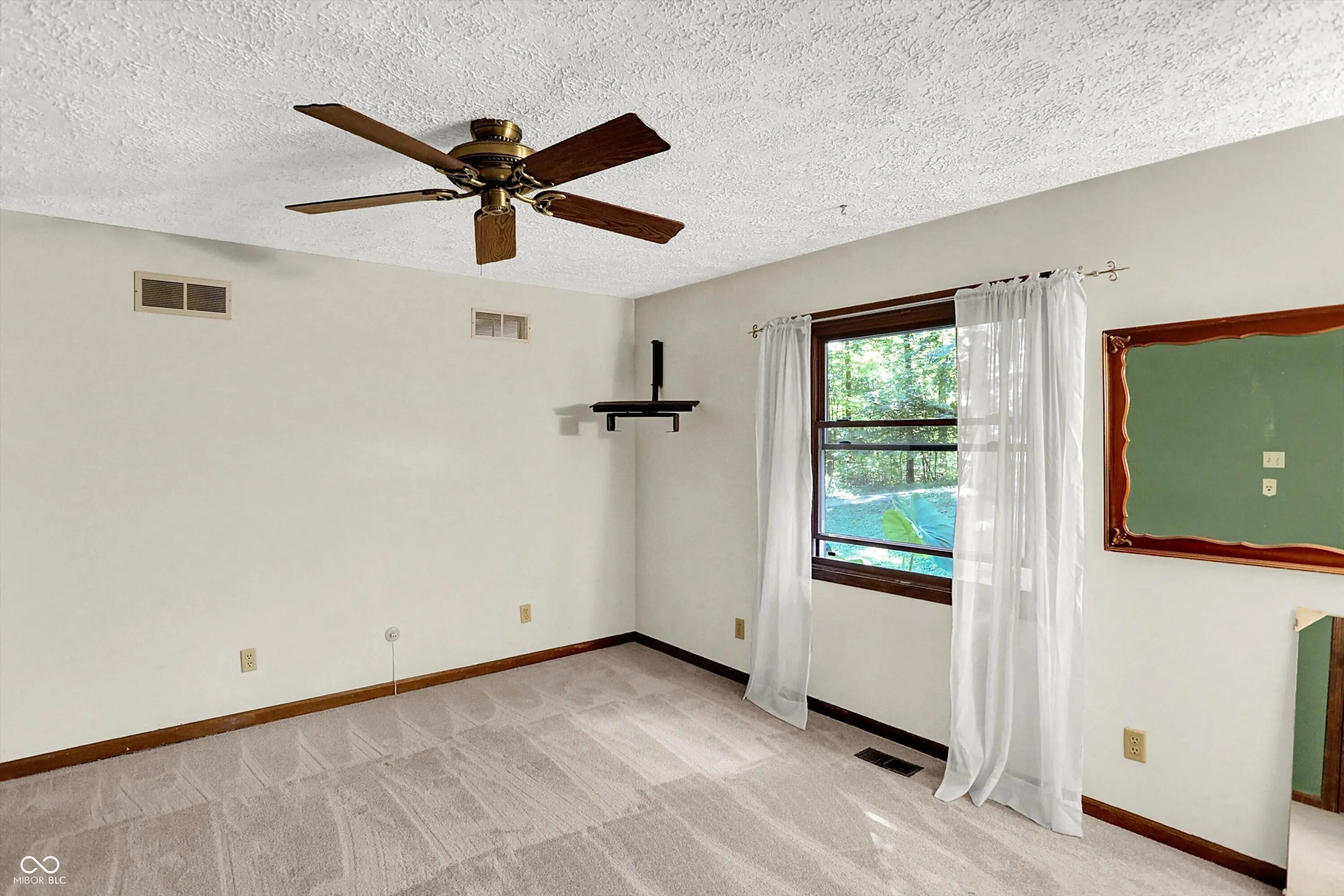 2289 Twinlake Drive MLS 22056920 No Subdivision photo 16