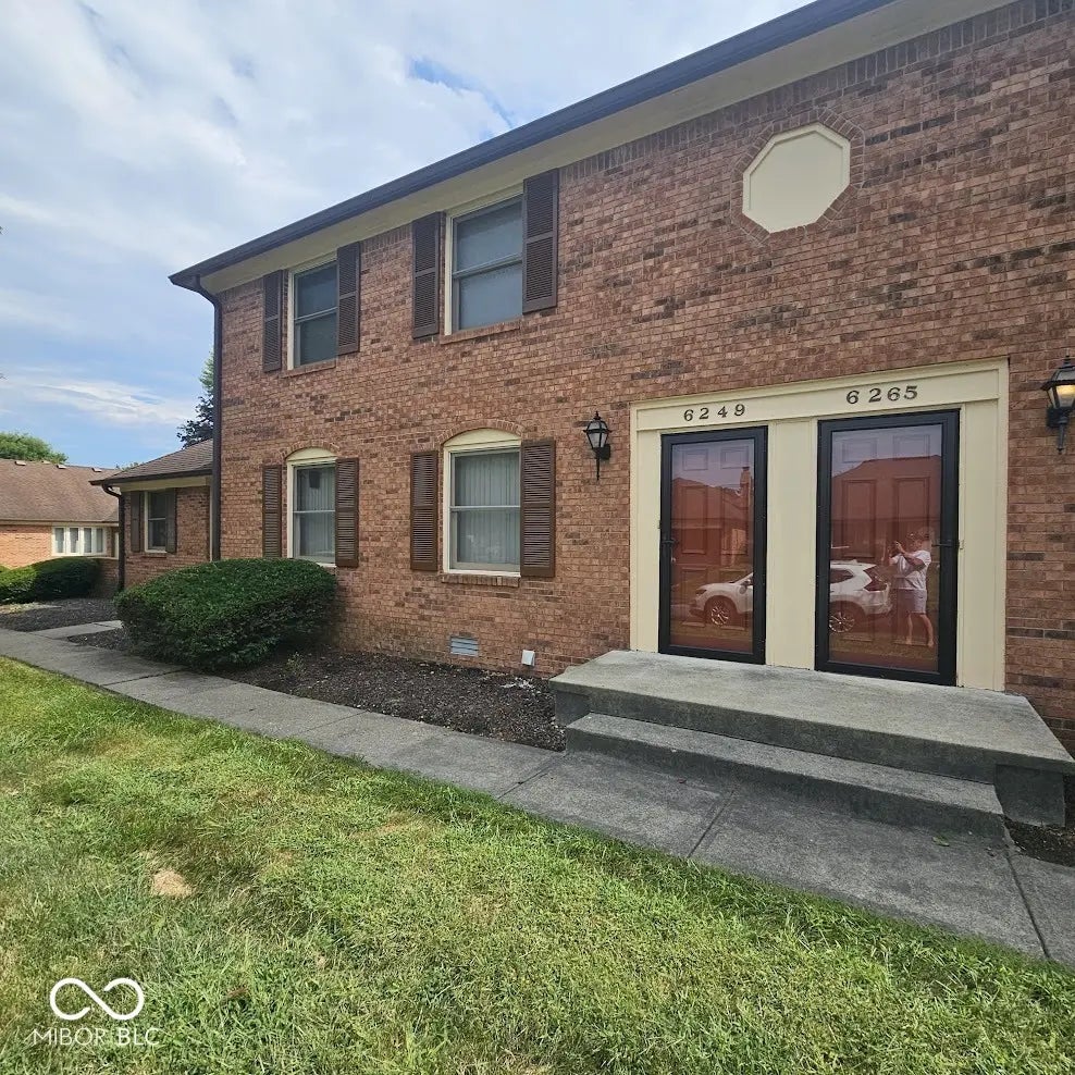 6249 Apache Drive, Indianapolis