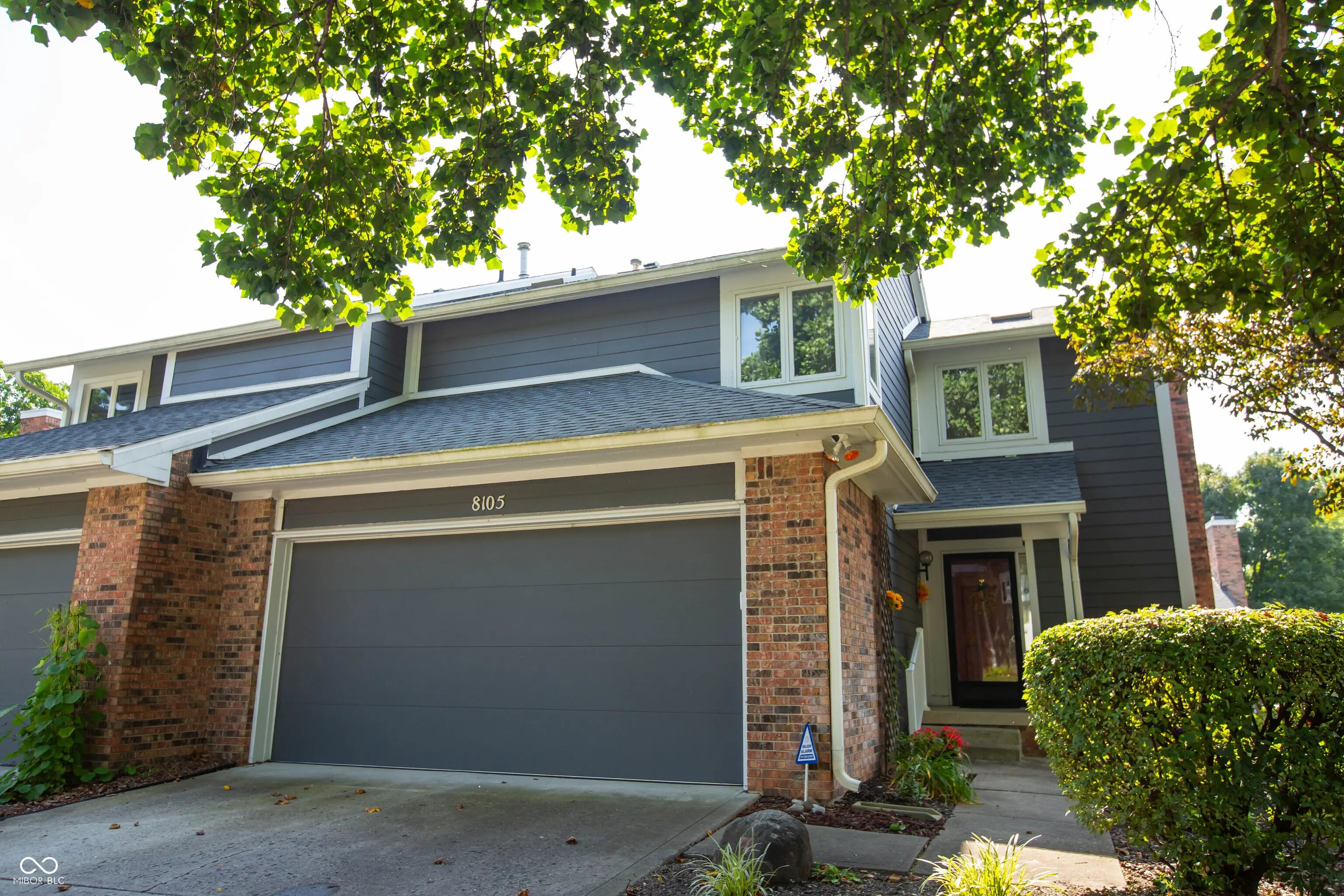 8105 Foxchase Drive, Indianapolis