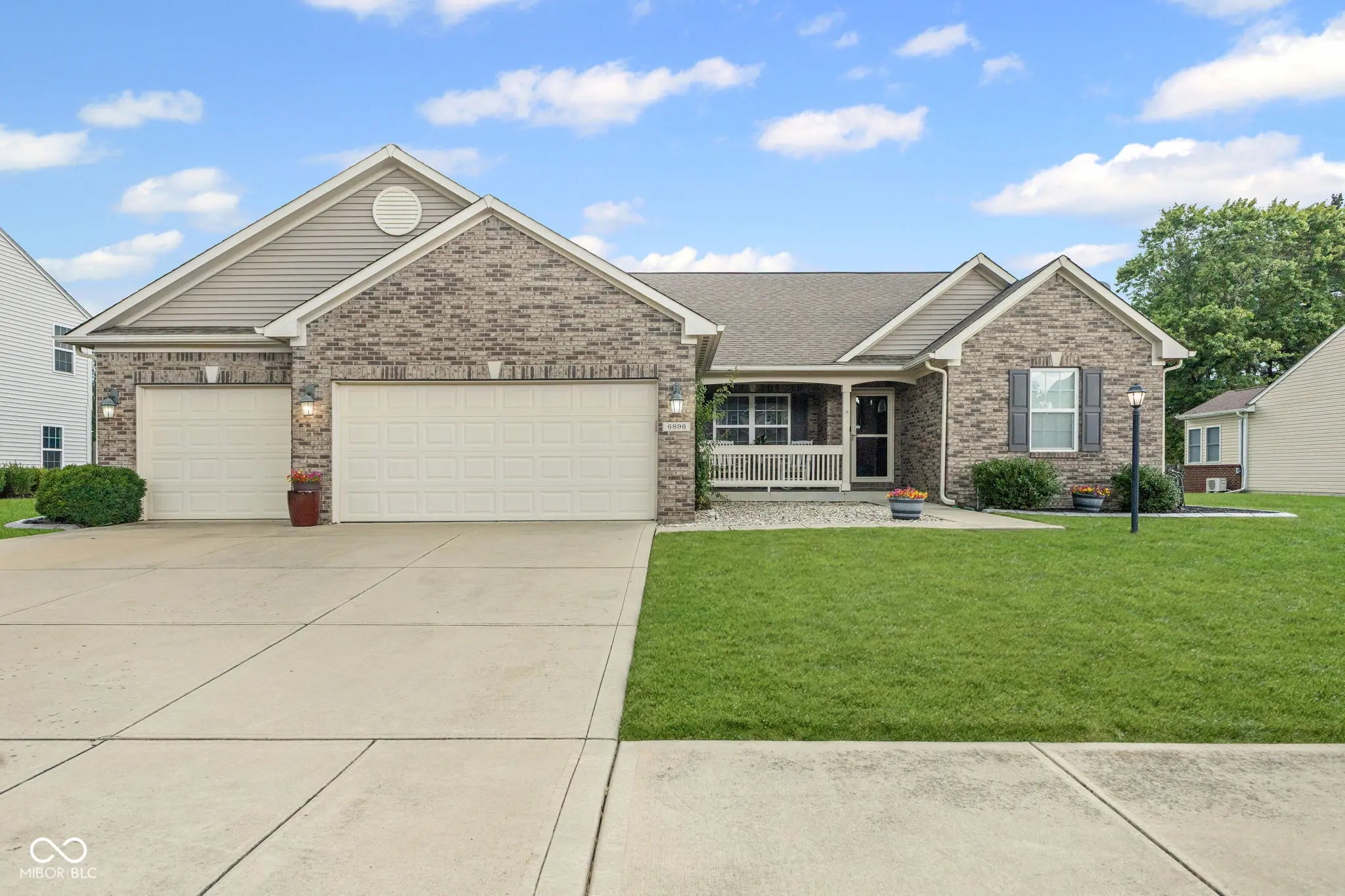6896 Wilmot Lane, Avon