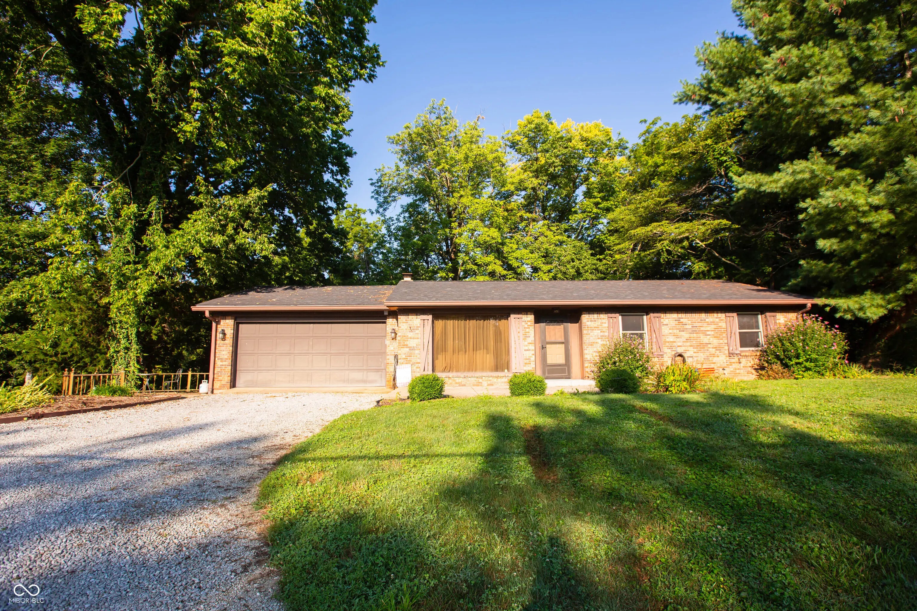 5617 N London Road, Fairland