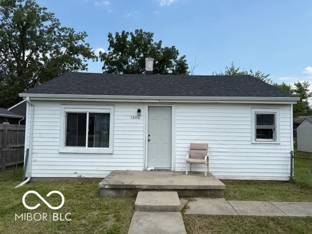1608 N Macedonia Avenue, Muncie