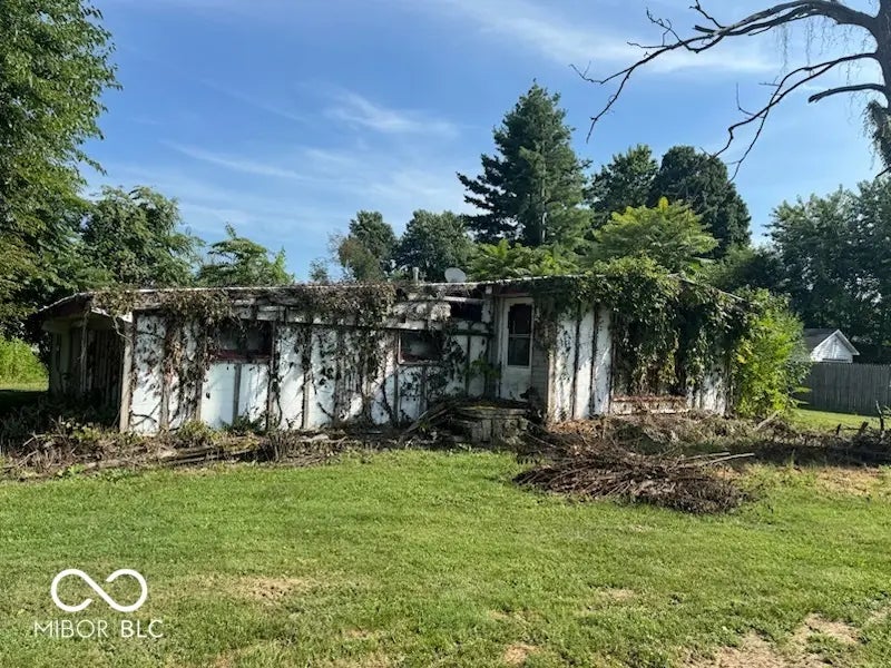 Photo of 307 Henley Avenue Carthage, IN 46115