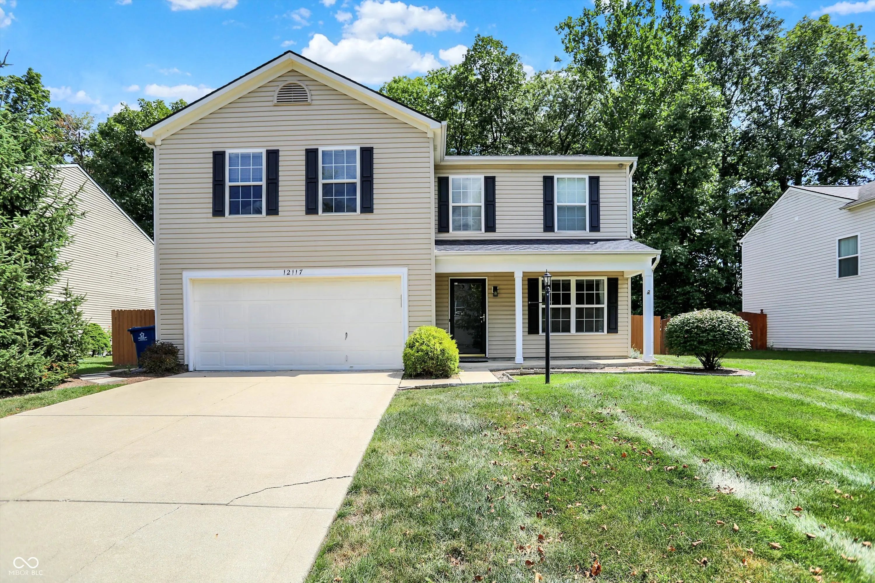 12117 Royalwood Court, Fishers
