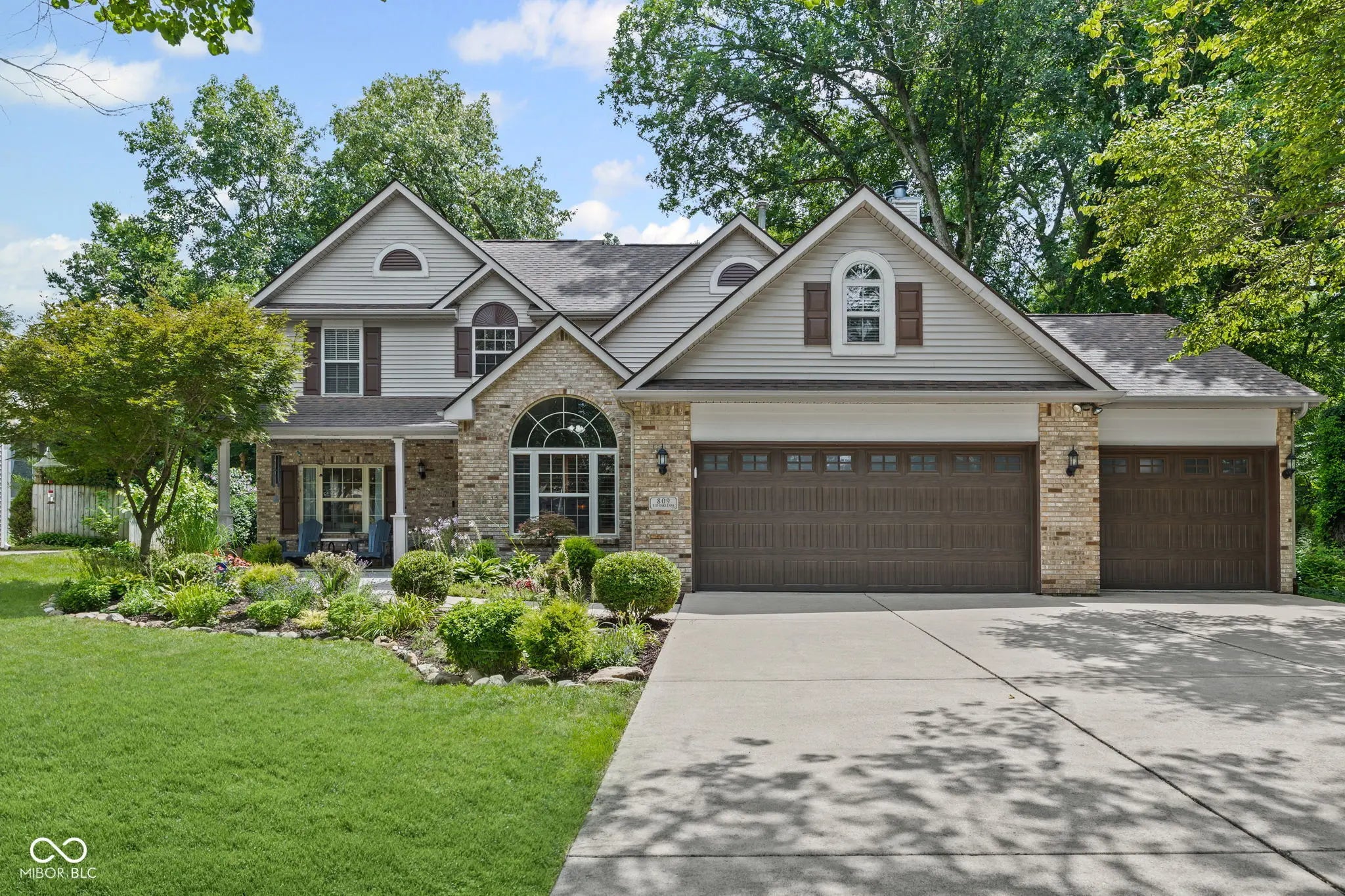 809 Red Oaks Lane, Lafayette