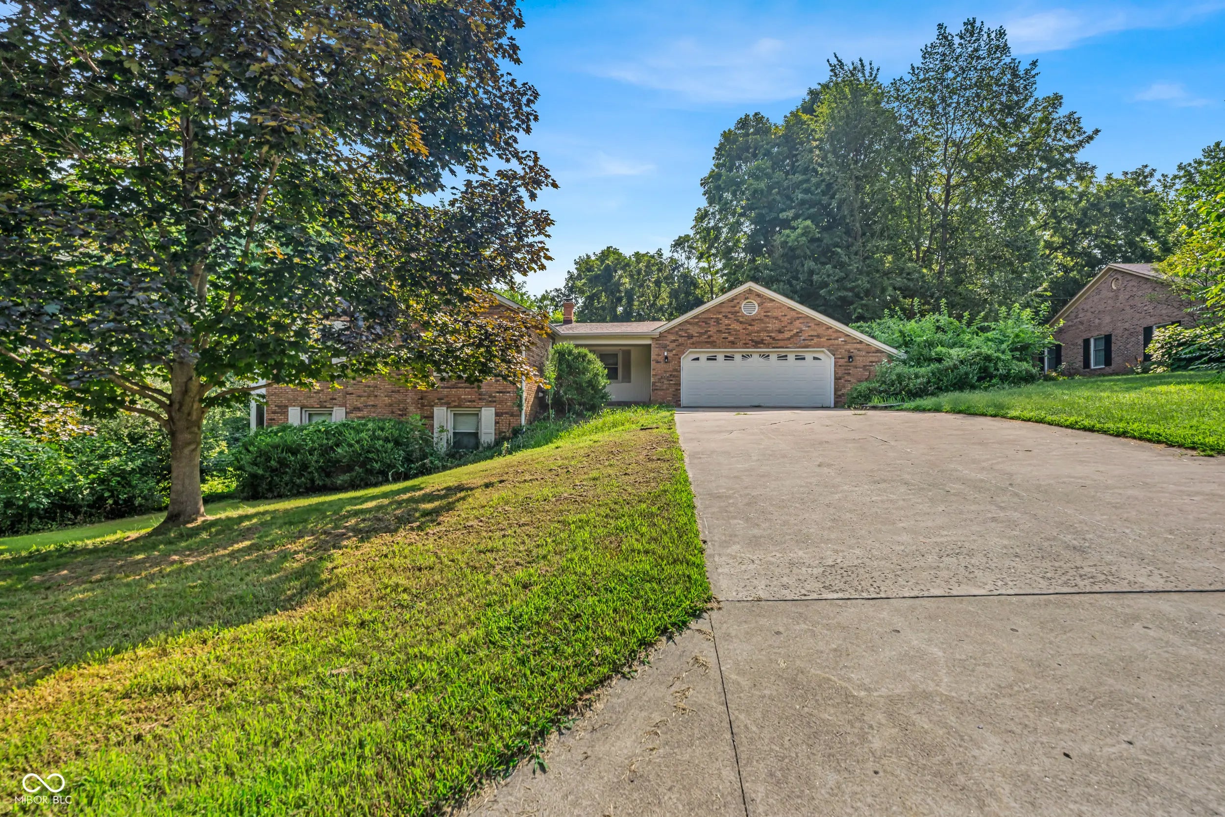 601 Lawnwood Drive, Greenwood