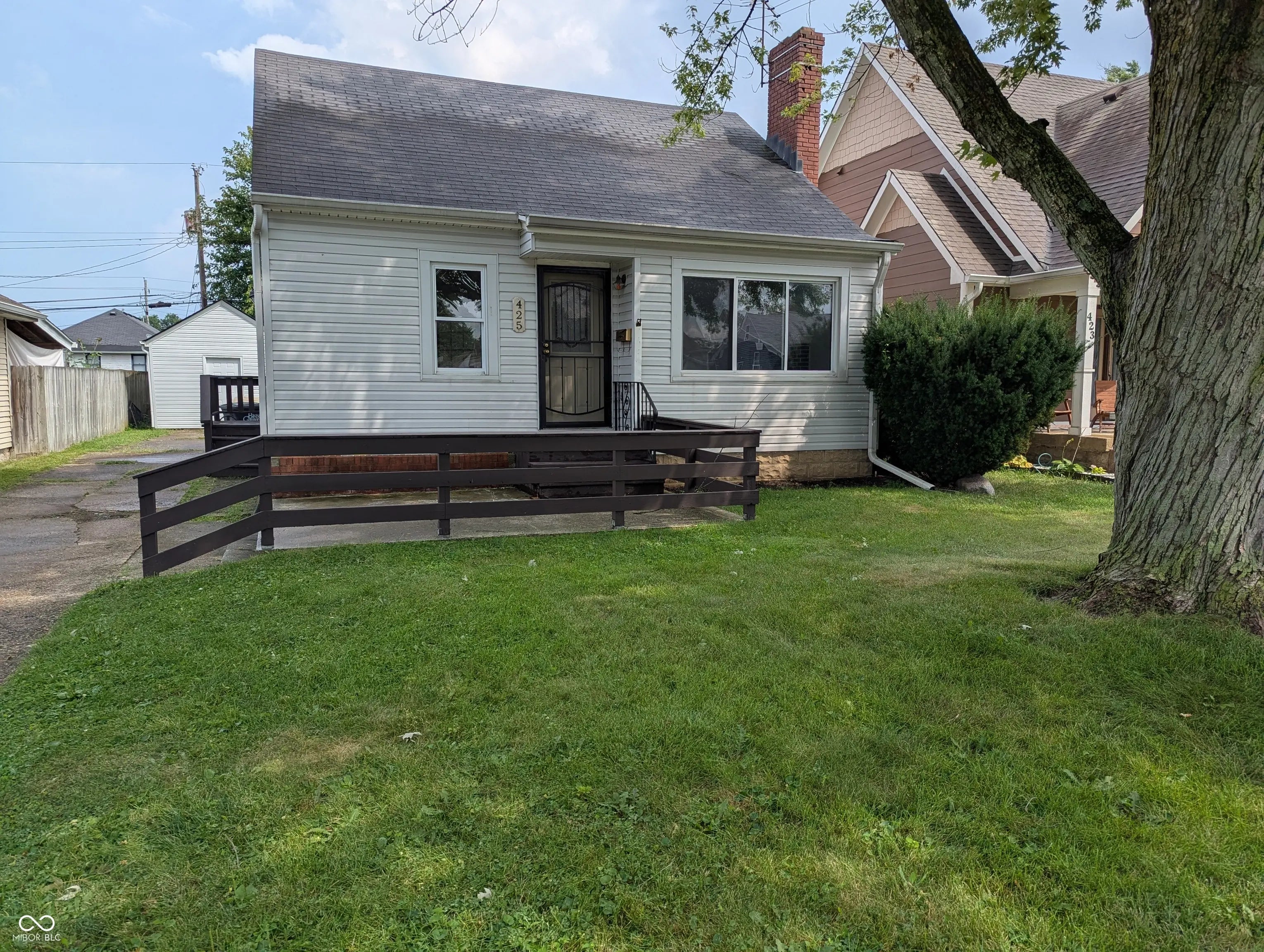 Photo of 425 N 18th Avenue Beech Grove, IN 46107