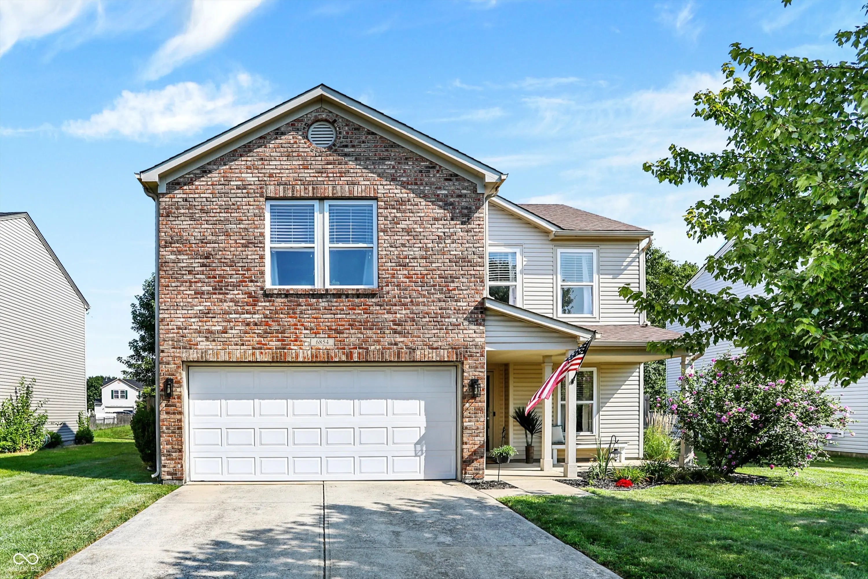 6854 W Philadelphia Drive, McCordsville