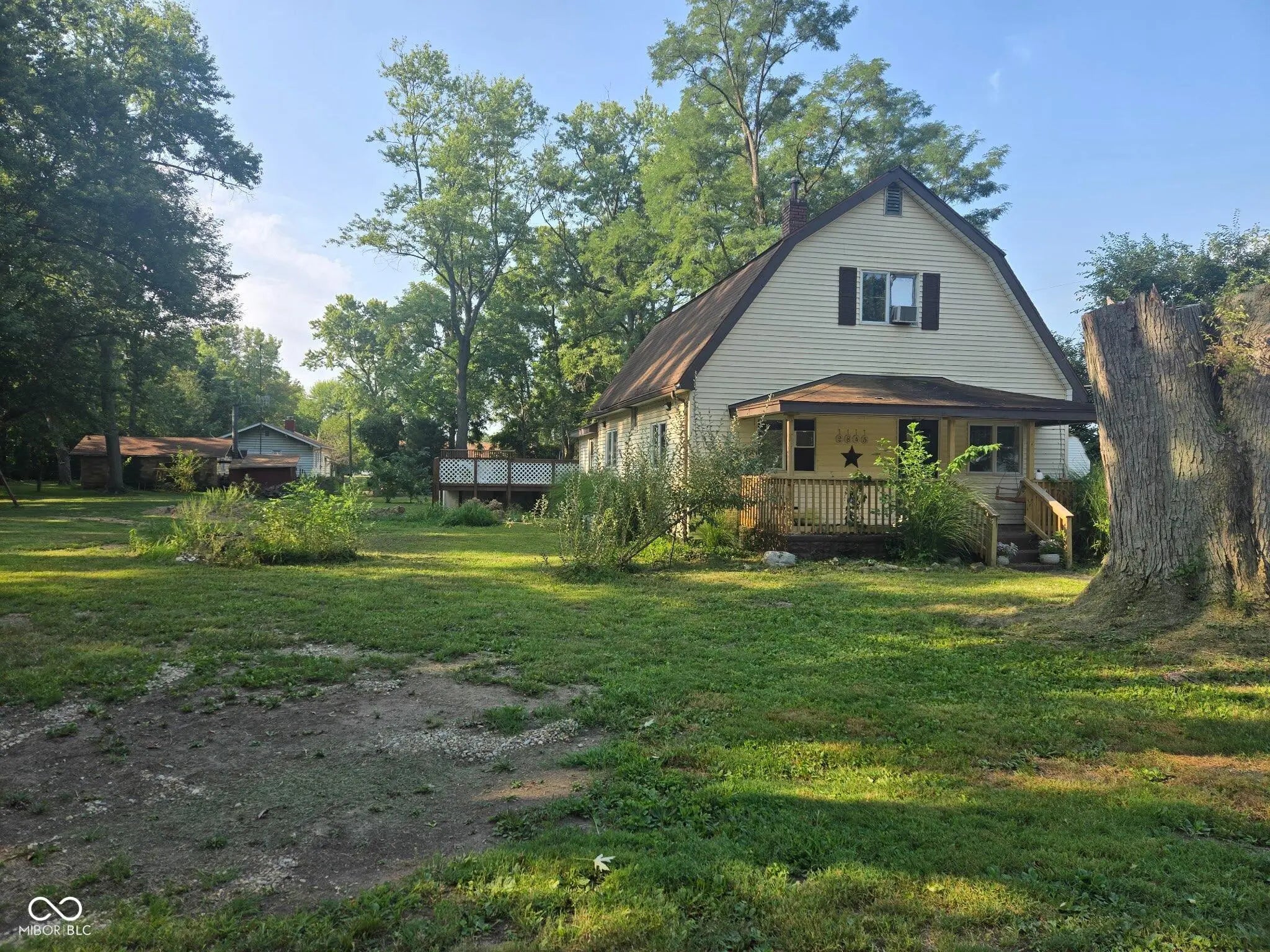 Photo of 2845 W 3rd Avenue Clinton, IN 47842